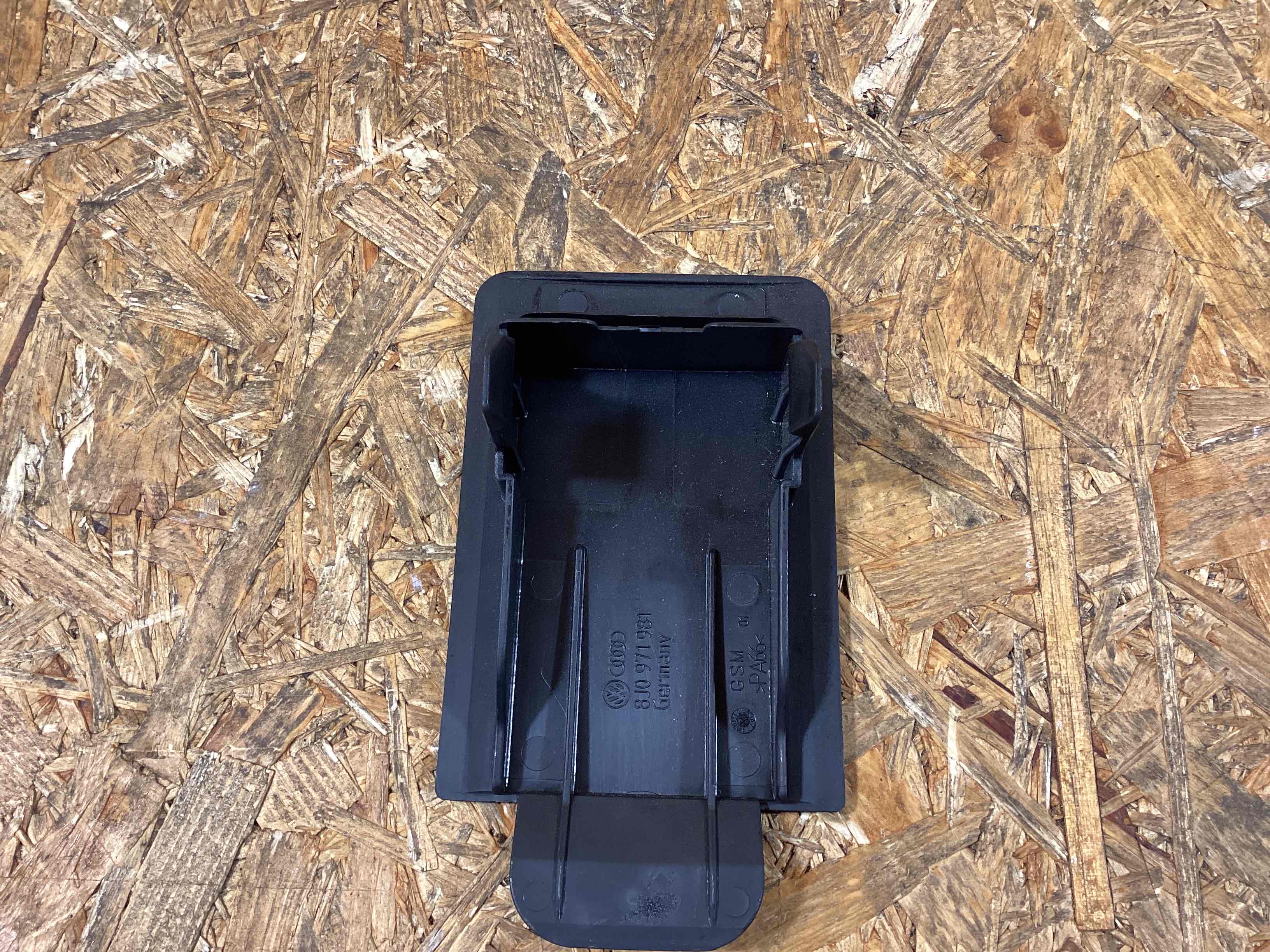 Элемент отделки салона, багажника Porsche Macan 190226-158