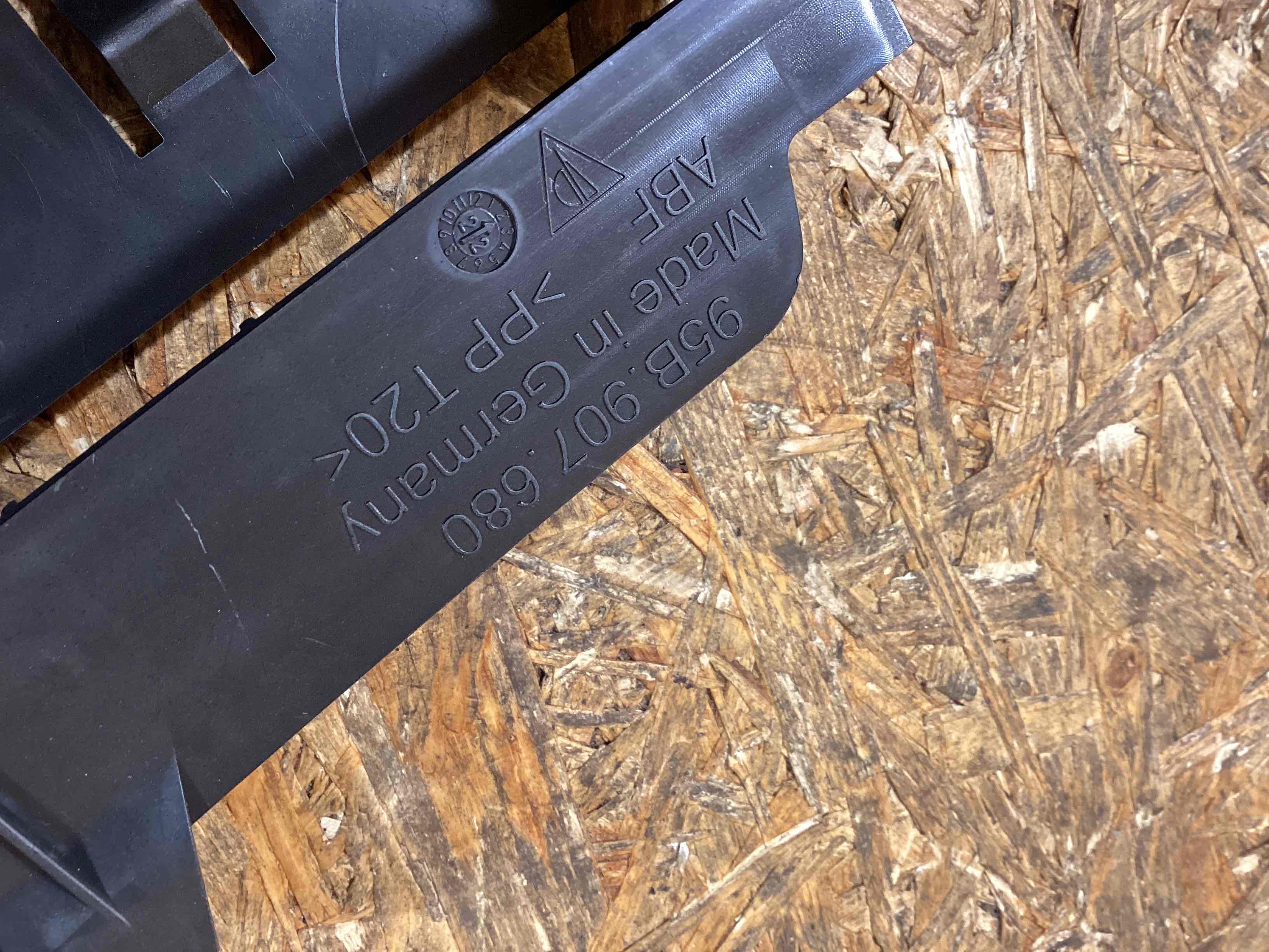 Крепление, кронштейн Porsche Macan 190226-164