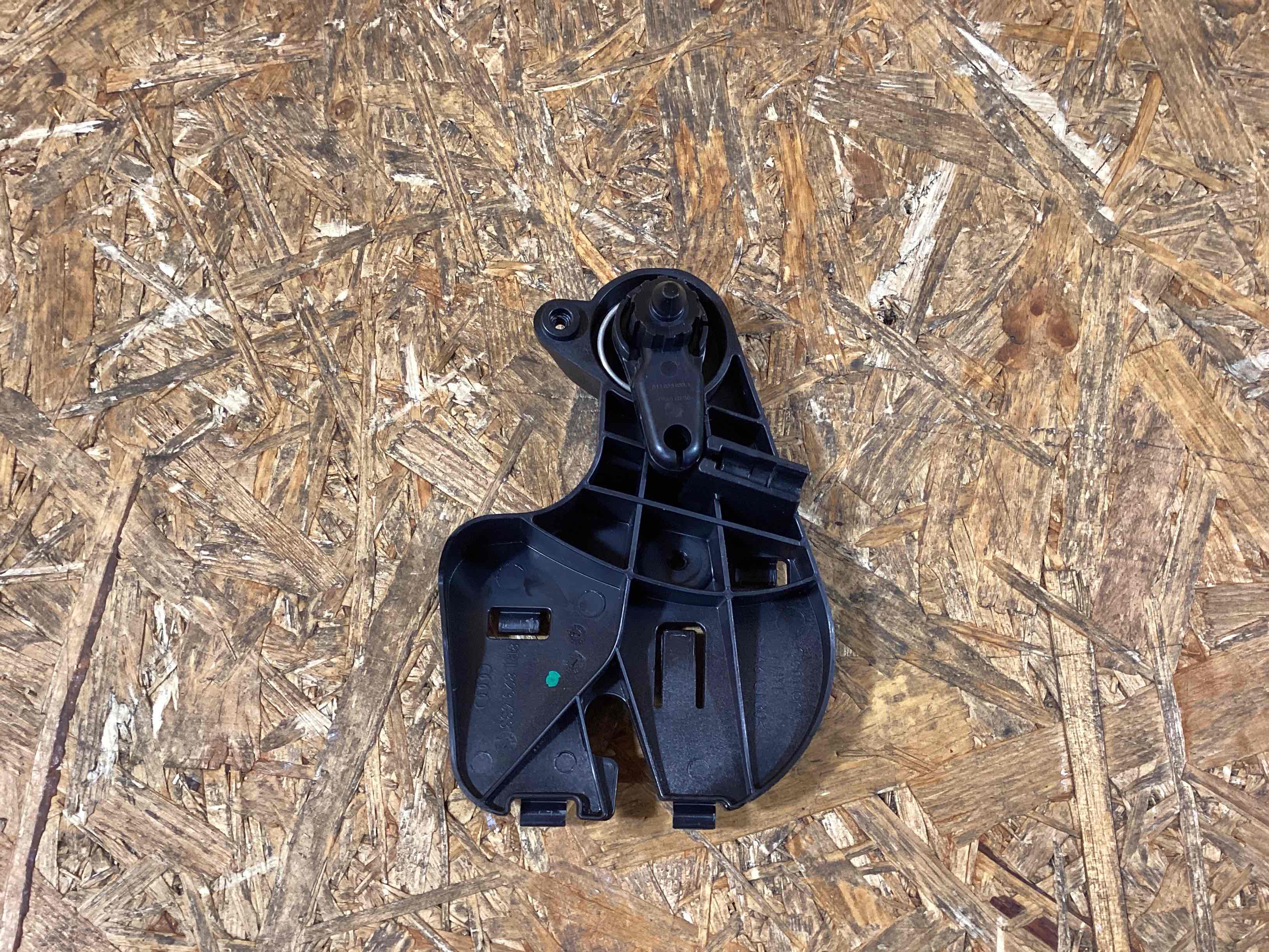 Крепление, кронштейн Porsche Macan 190226-165