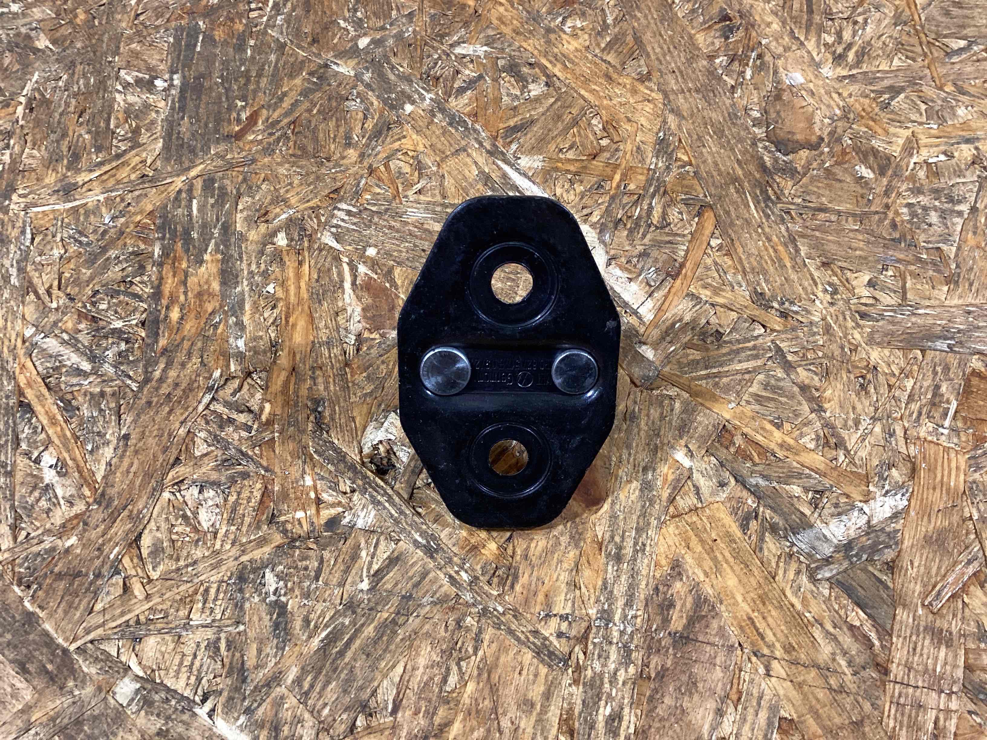 Петля двери, замка двери Porsche Macan 190226-170