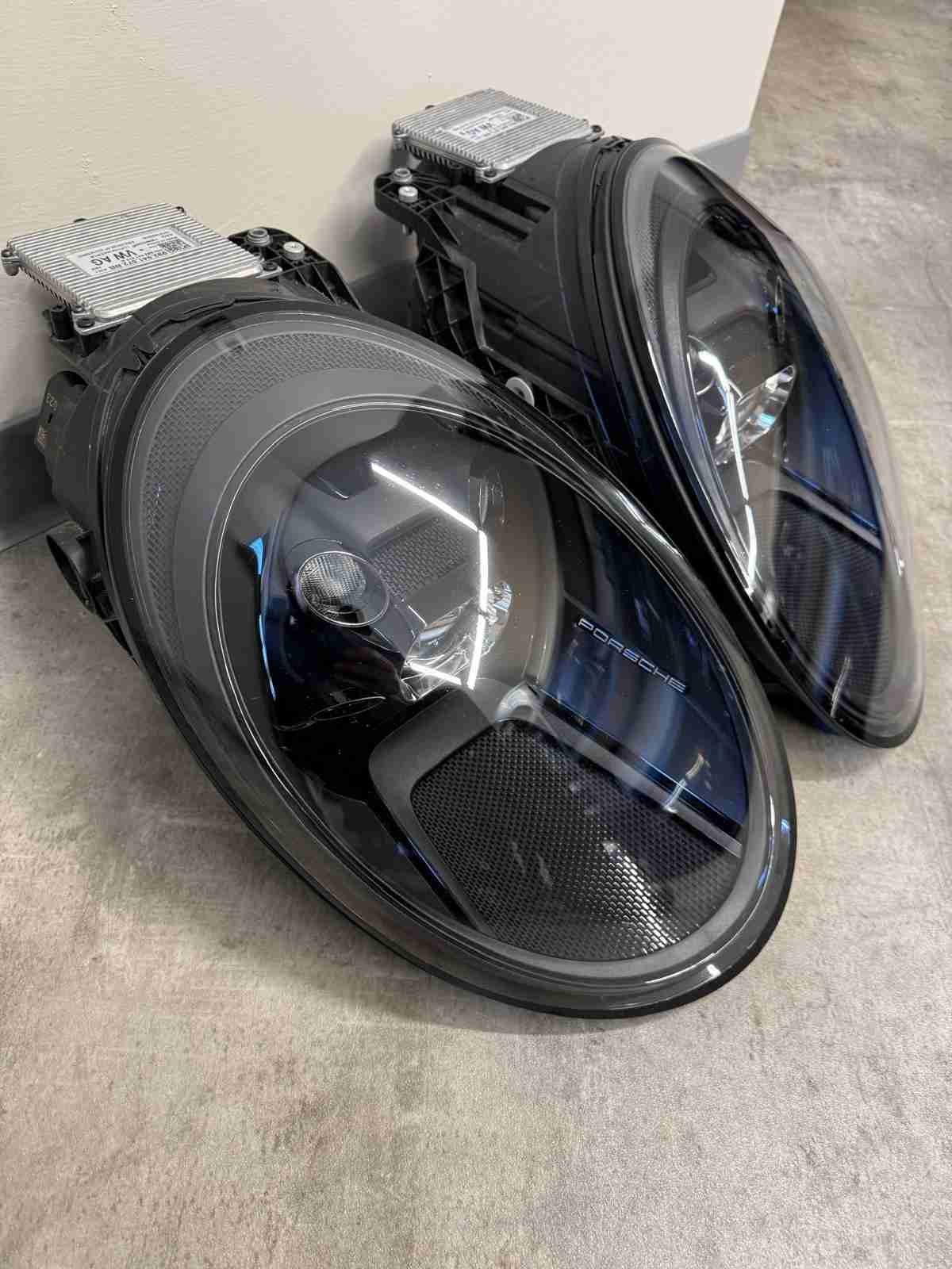 Фара левая Porsche 911 190226-172