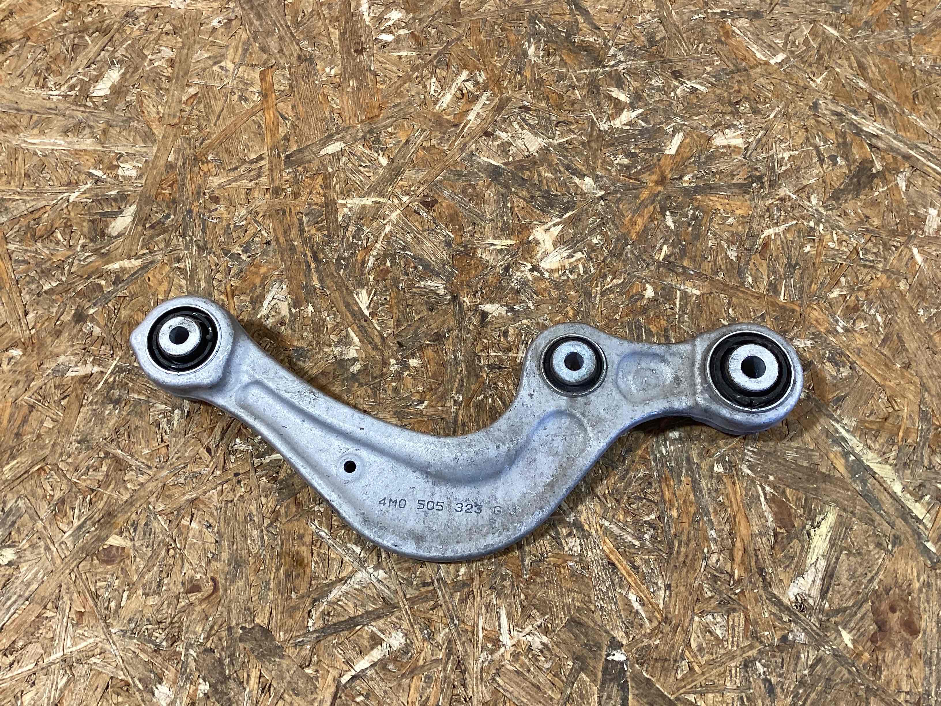 Рычаг подвески Porsche Cayenne 190326-104