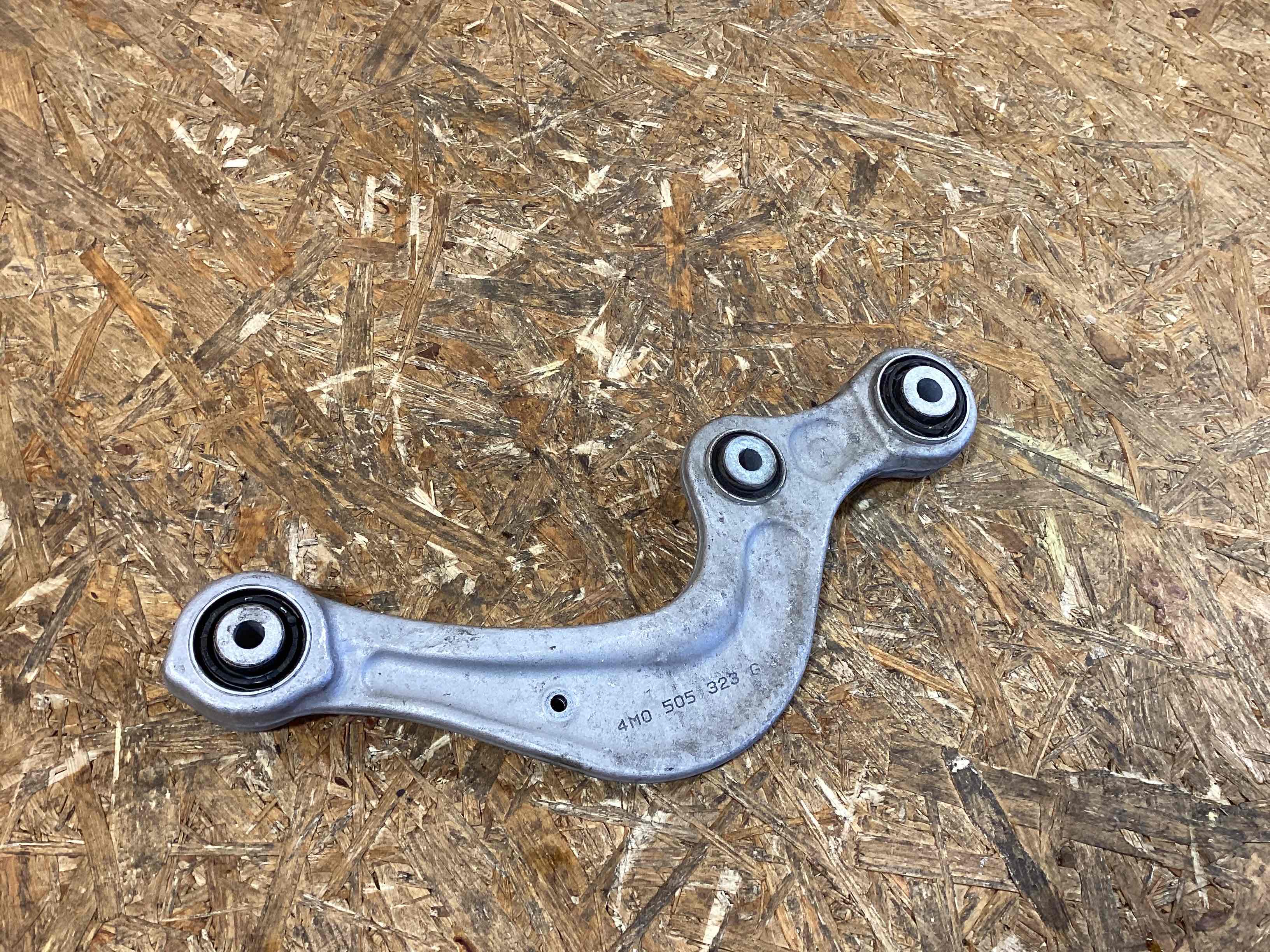 Рычаг подвески Porsche Cayenne 190326-104