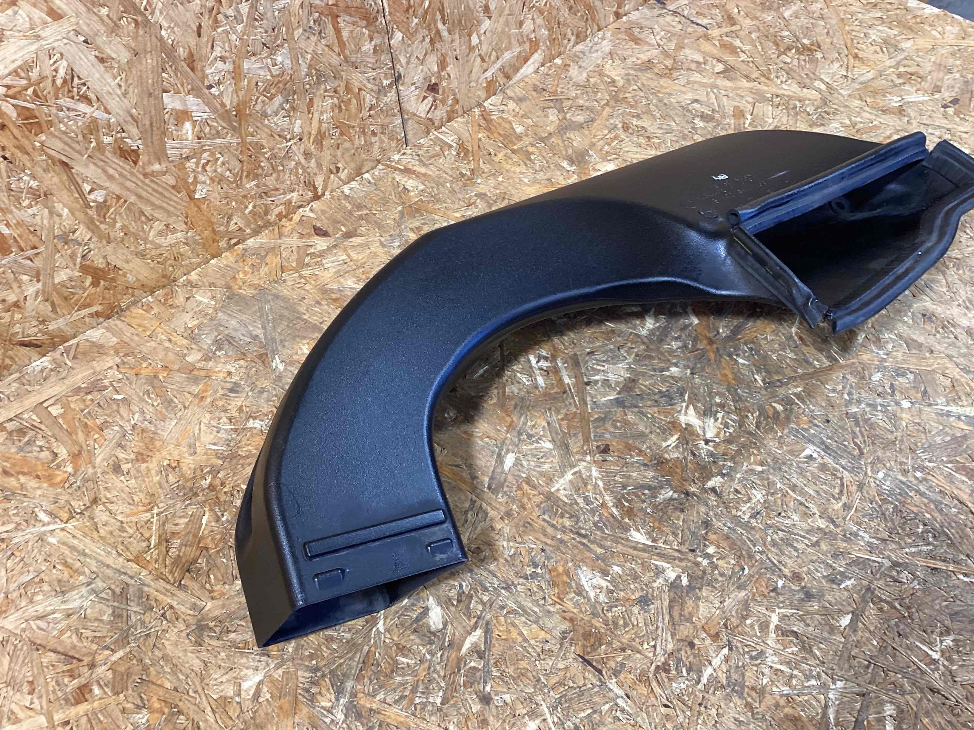 Воздуховод Porsche 911 190326-105