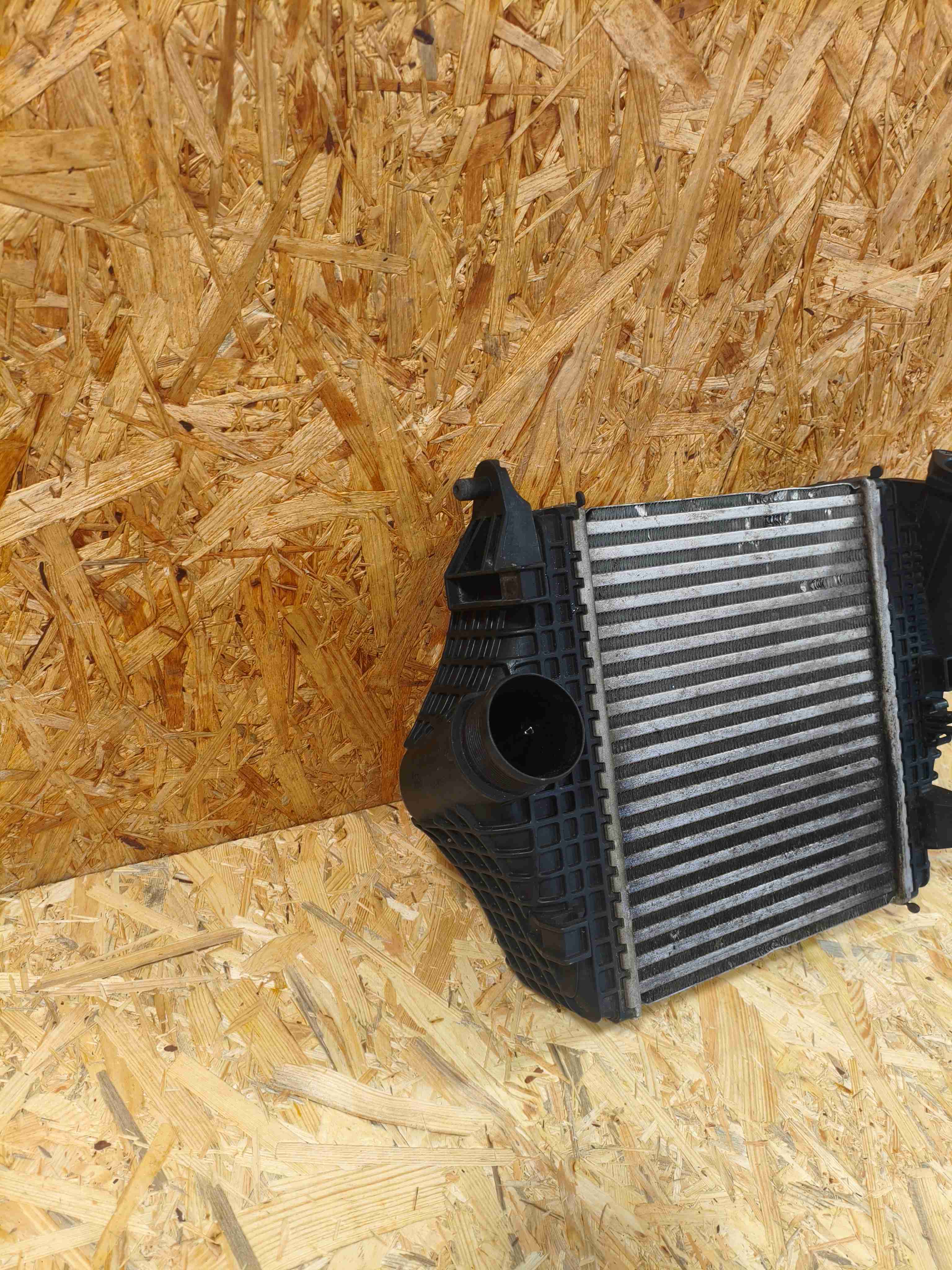 Интеркулер Porsche Cayenne 190326-116