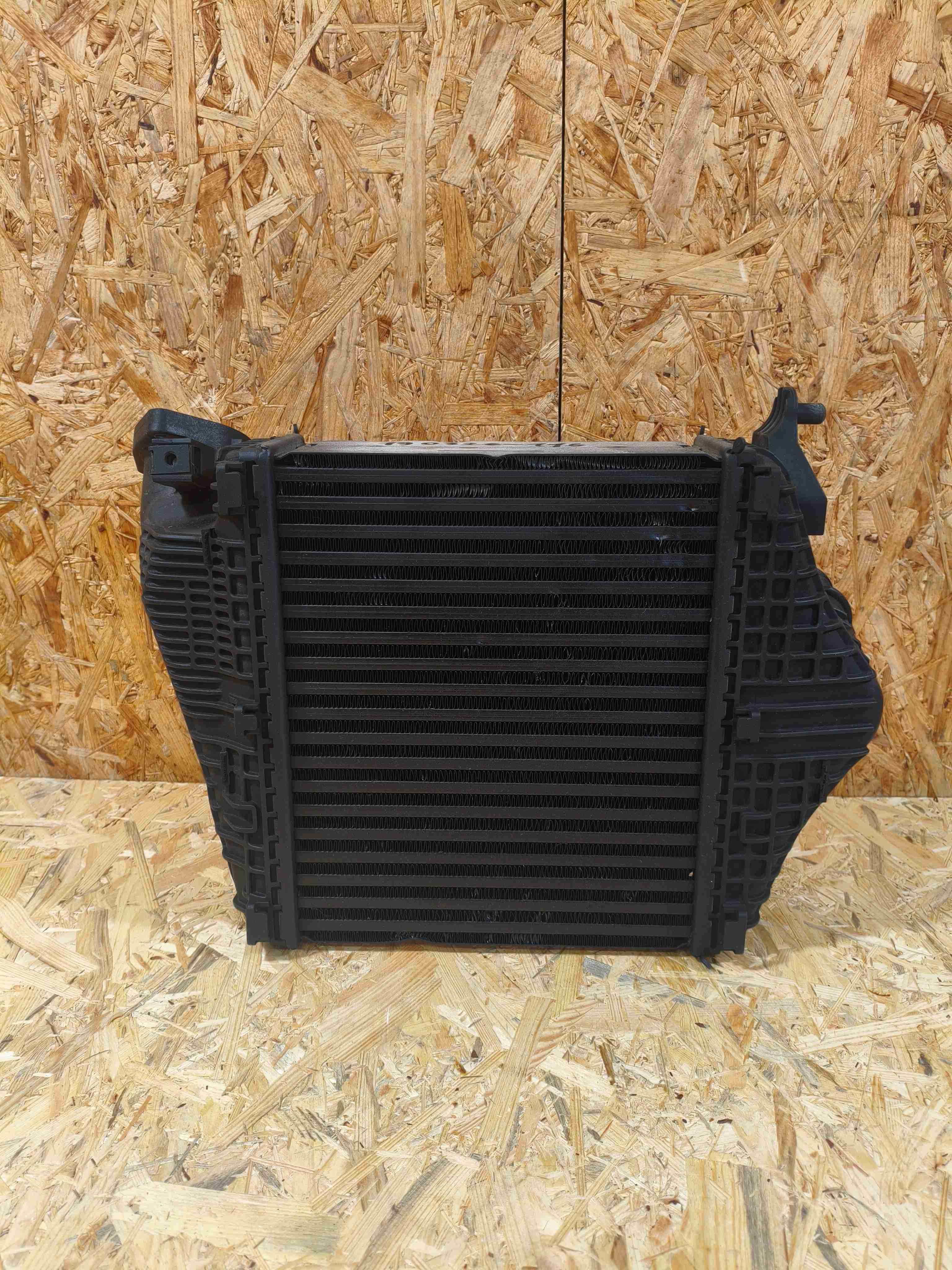 Интеркулер Porsche Cayenne 190326-116