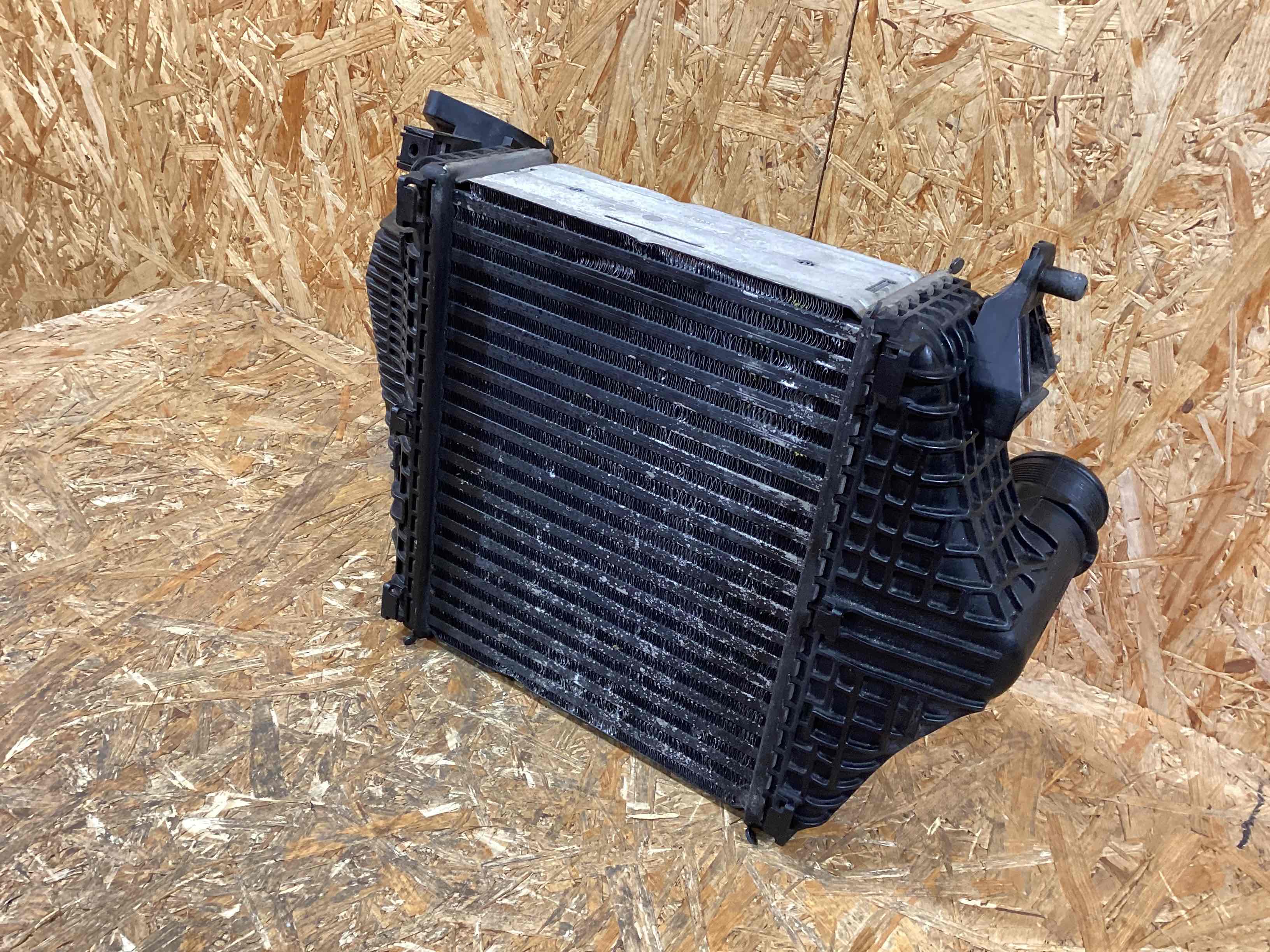 Интеркулер Porsche Cayenne 190326-116