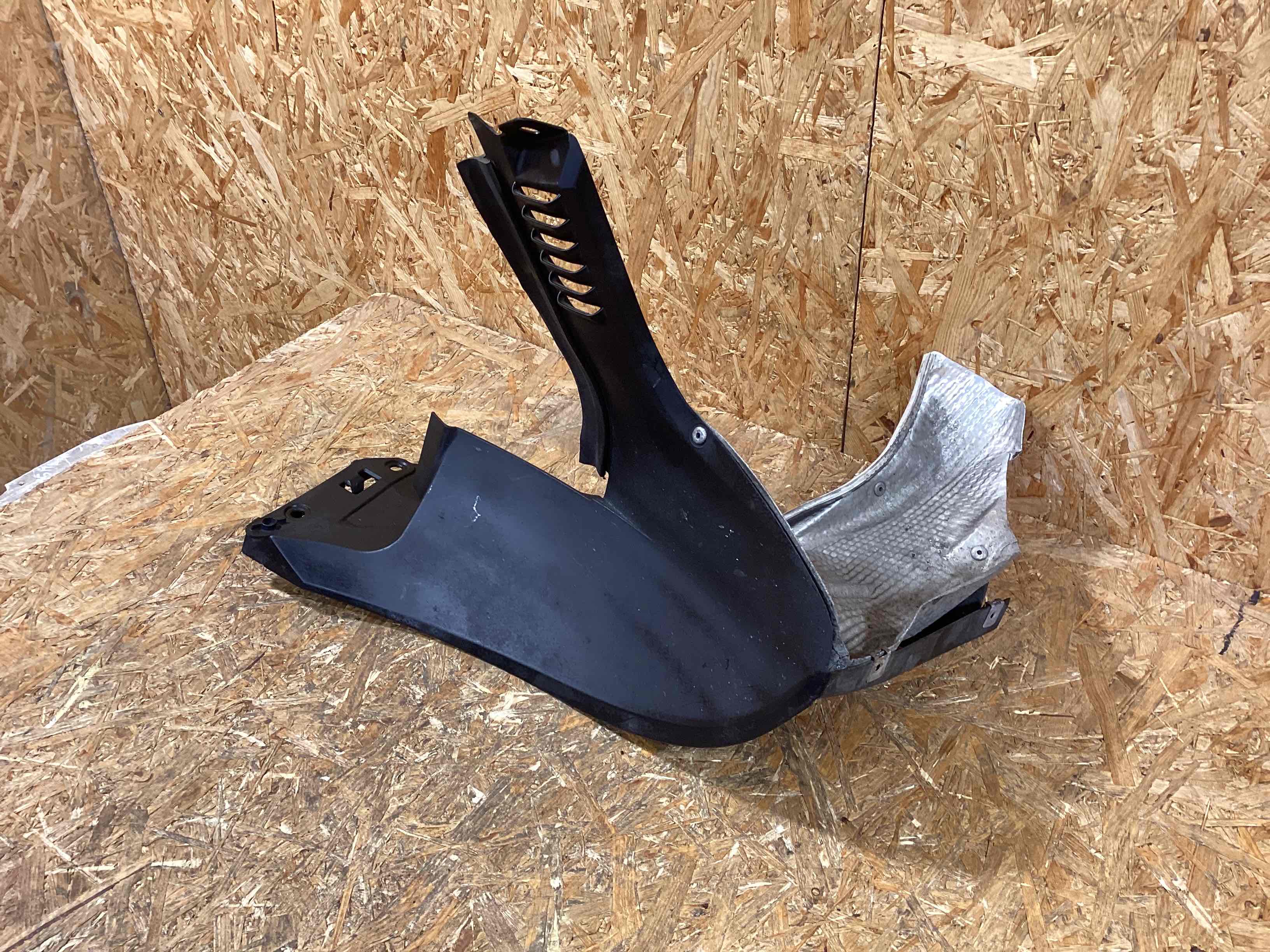 Крепление бампера Porsche Cayman 190326-119