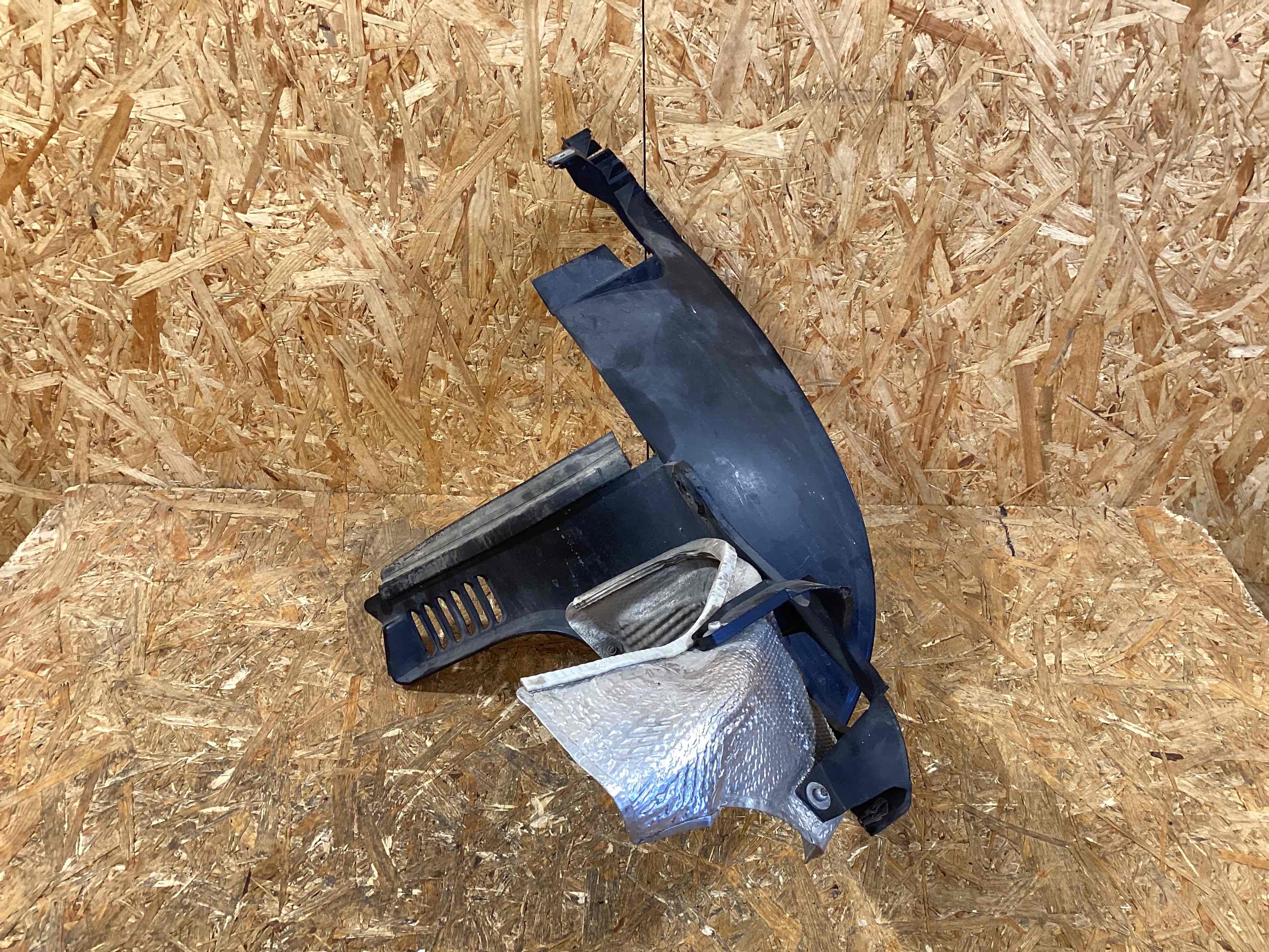 Крепление бампера Porsche Cayman 190326-119