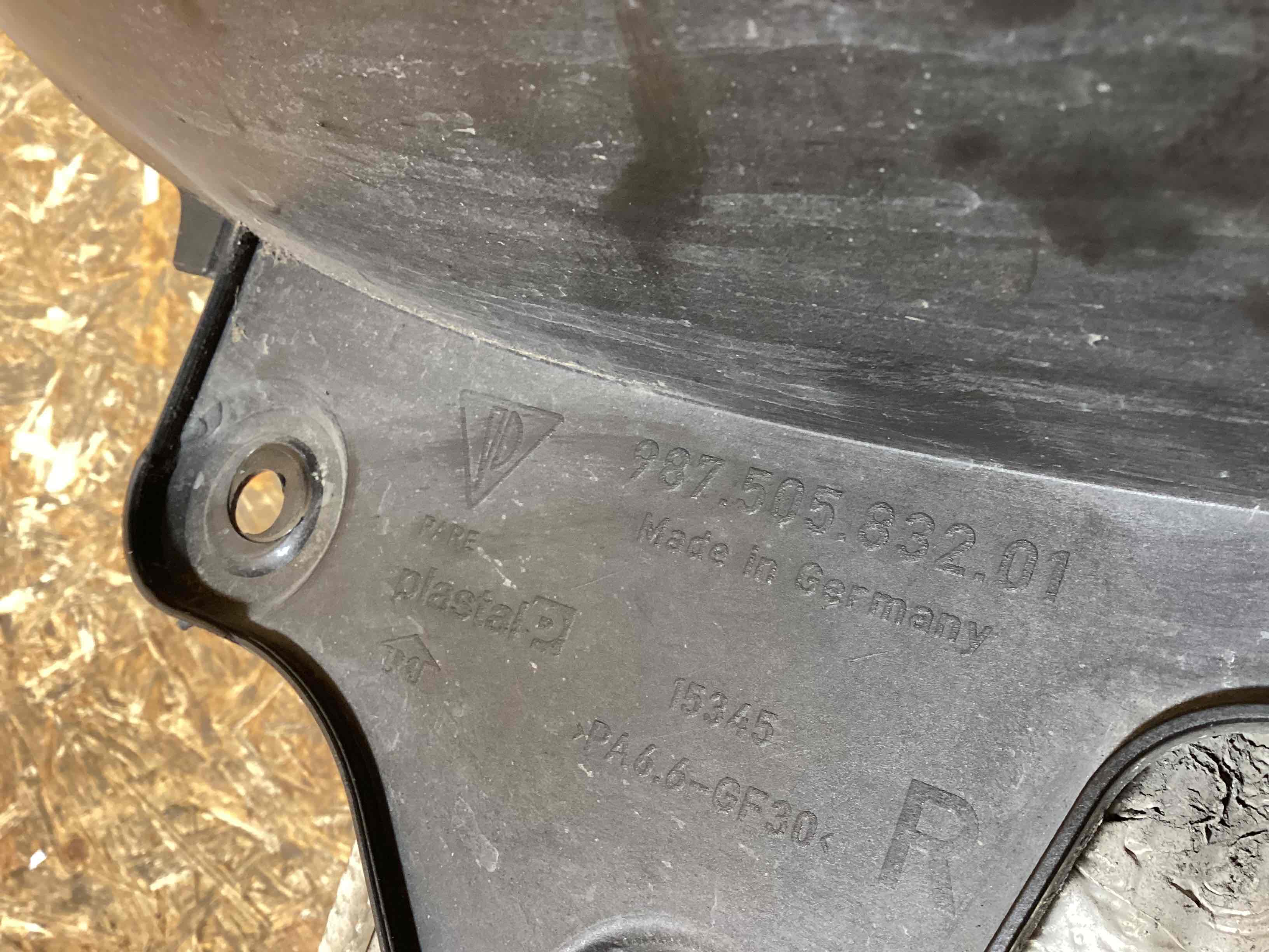 Крепление бампера Porsche Cayman 190326-119