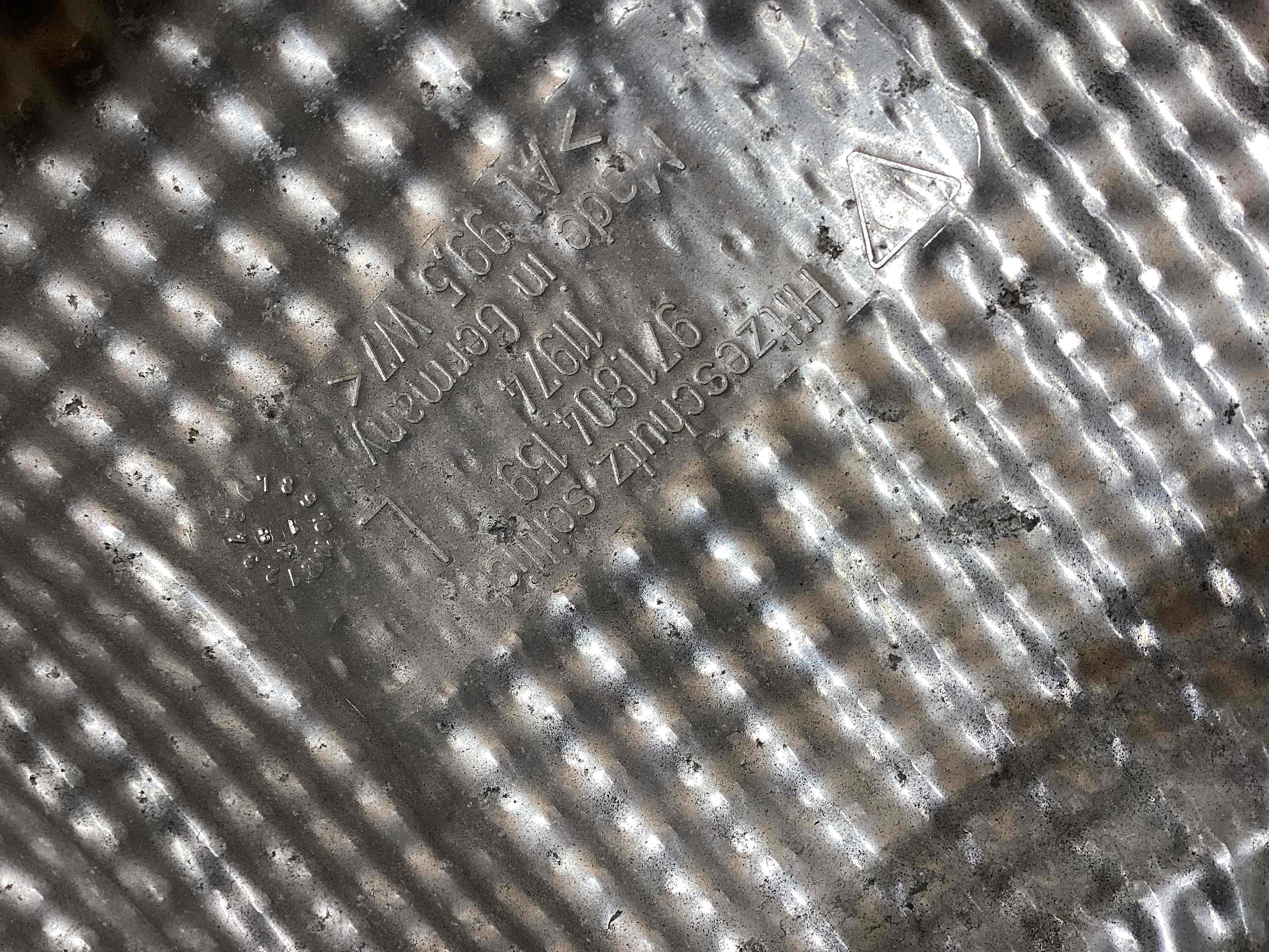 Крепление бампера Porsche Panamera 190326-121