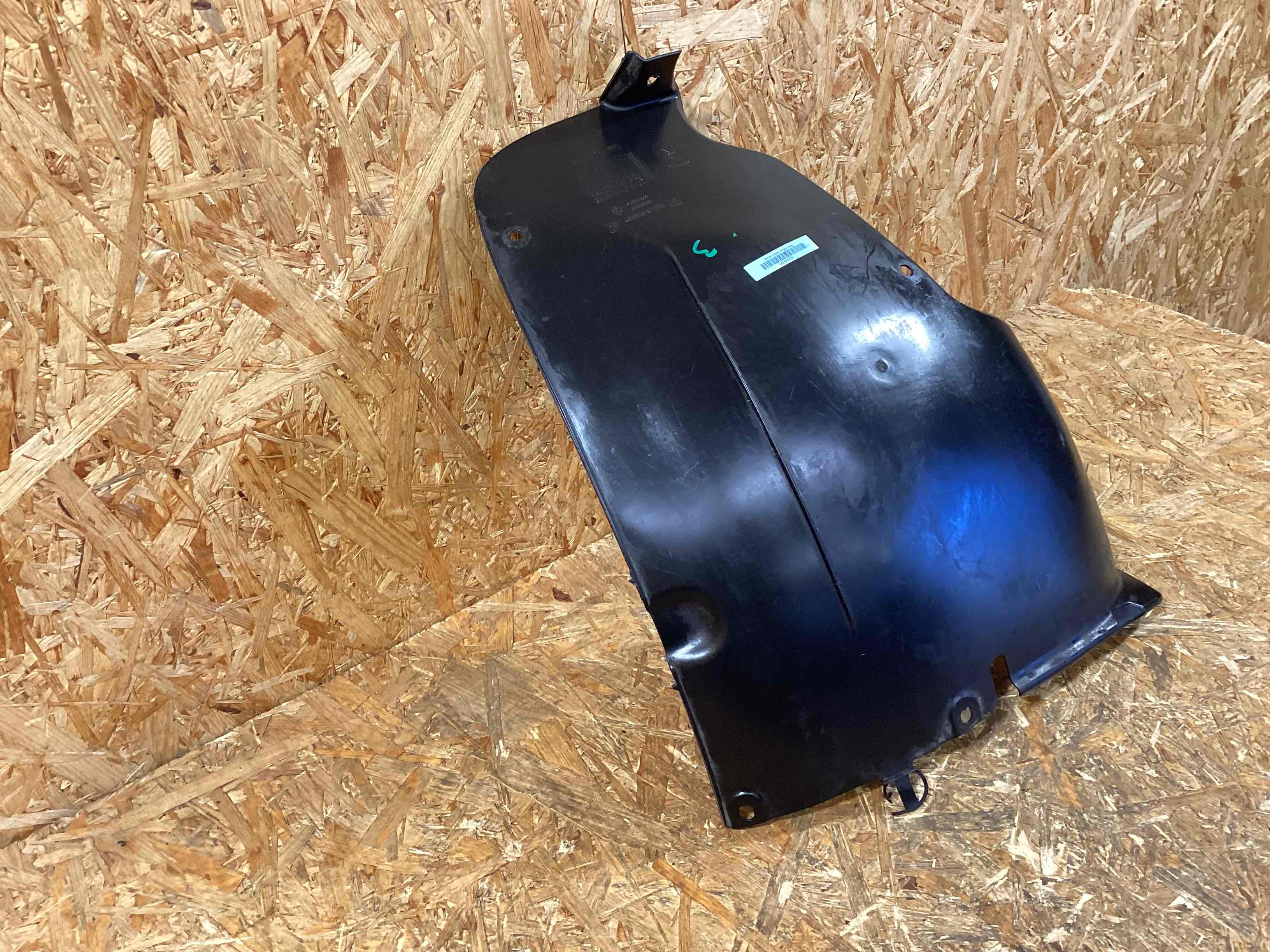 Защита арок задняя правая (подкрылок) Porsche 911 190326-126