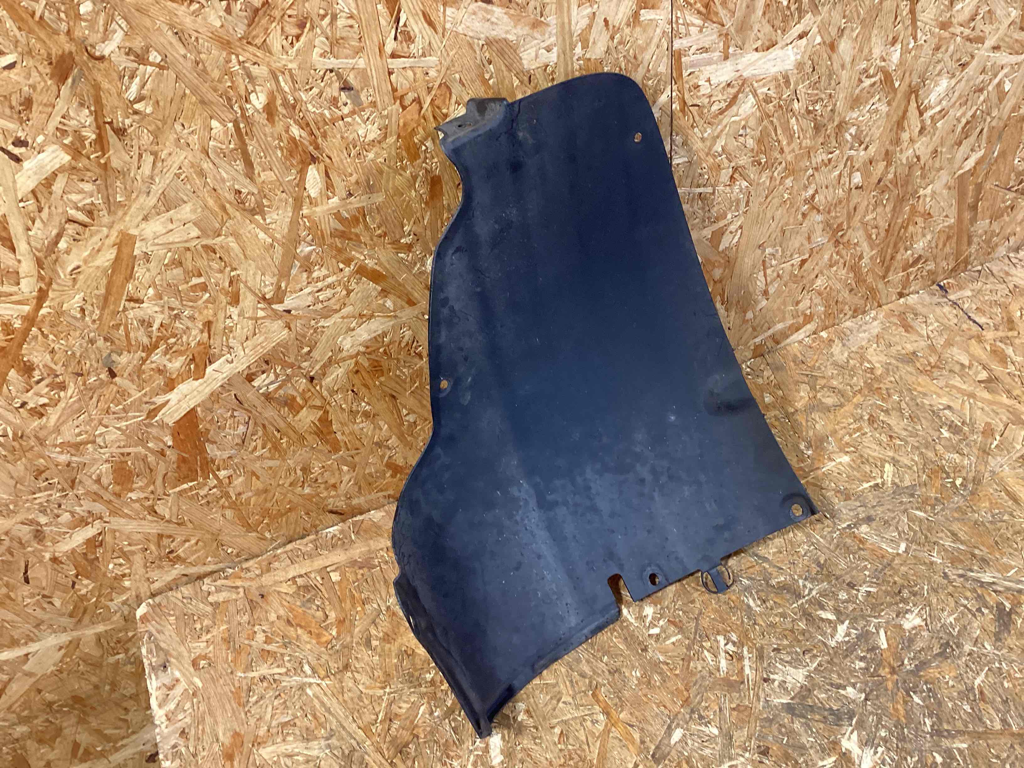 Защита арок задняя правая (подкрылок) Porsche 911 190326-126