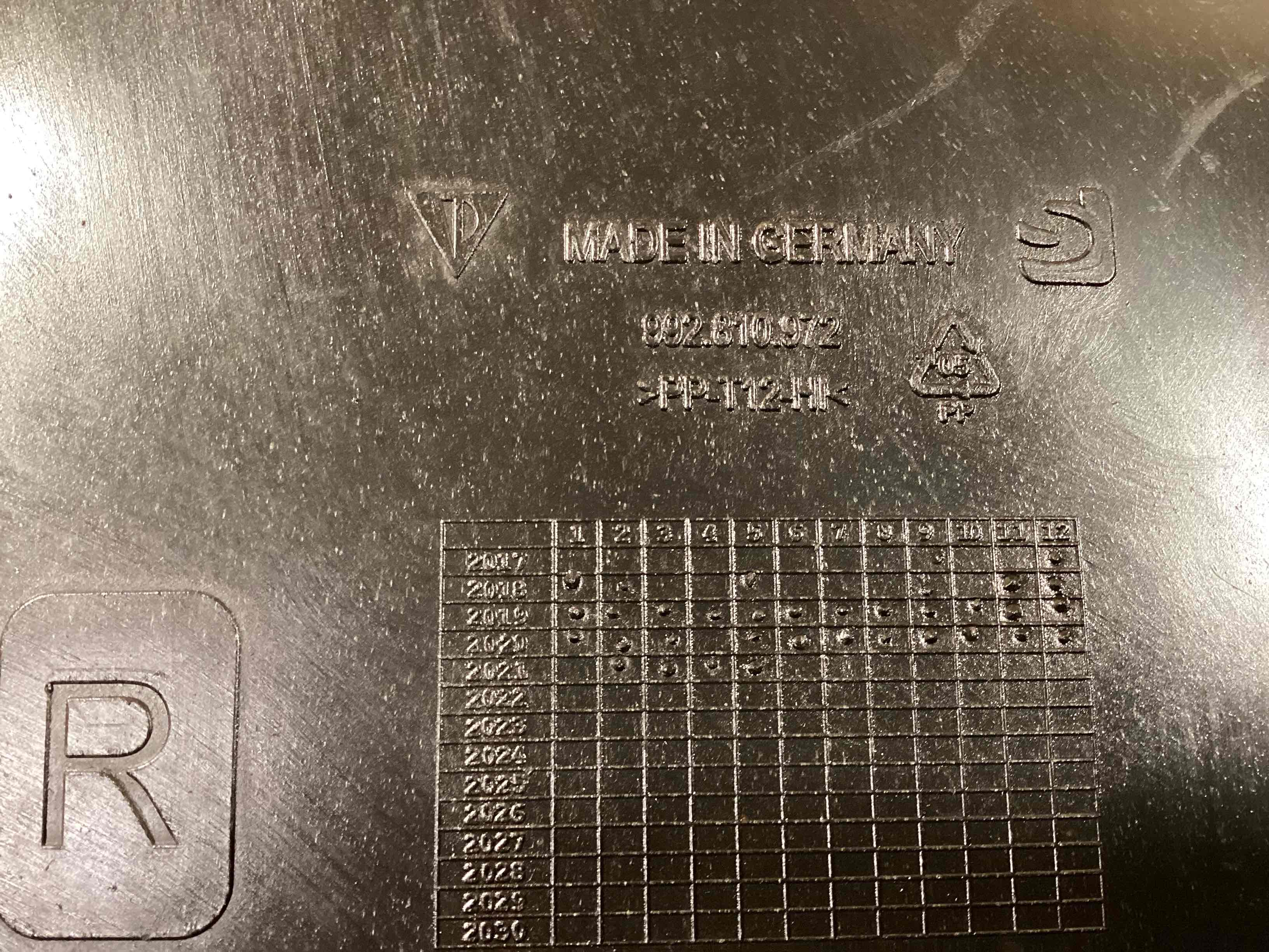 Защита арок задняя правая (подкрылок) Porsche 911 190326-126