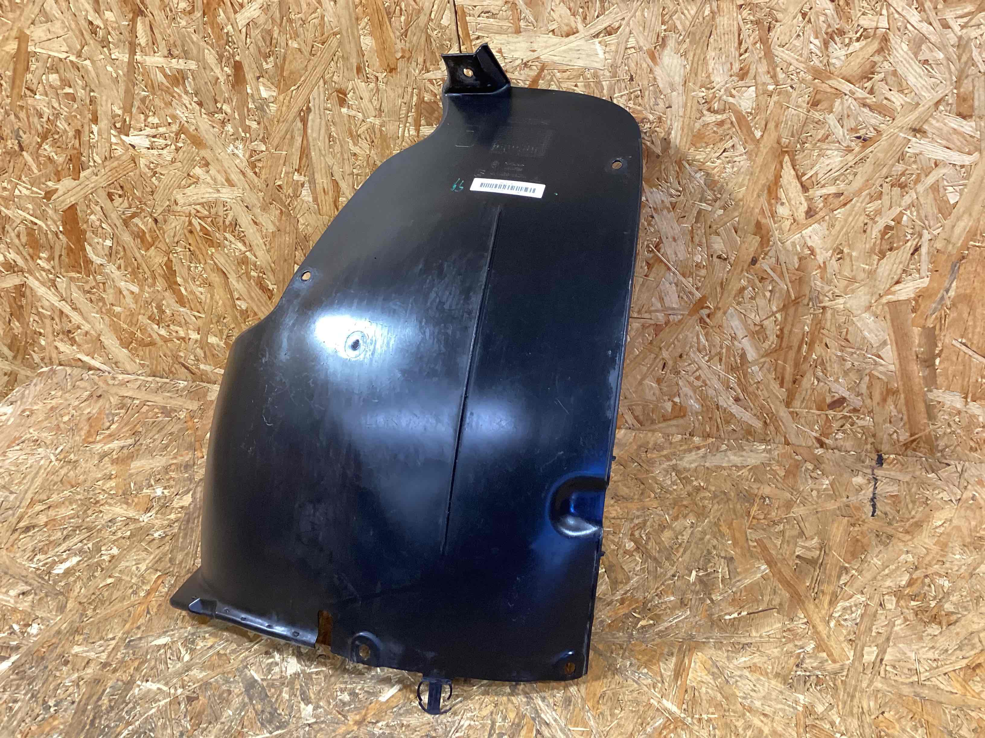 Защита арок задняя левая (подкрылок) Porsche 911 190326-127