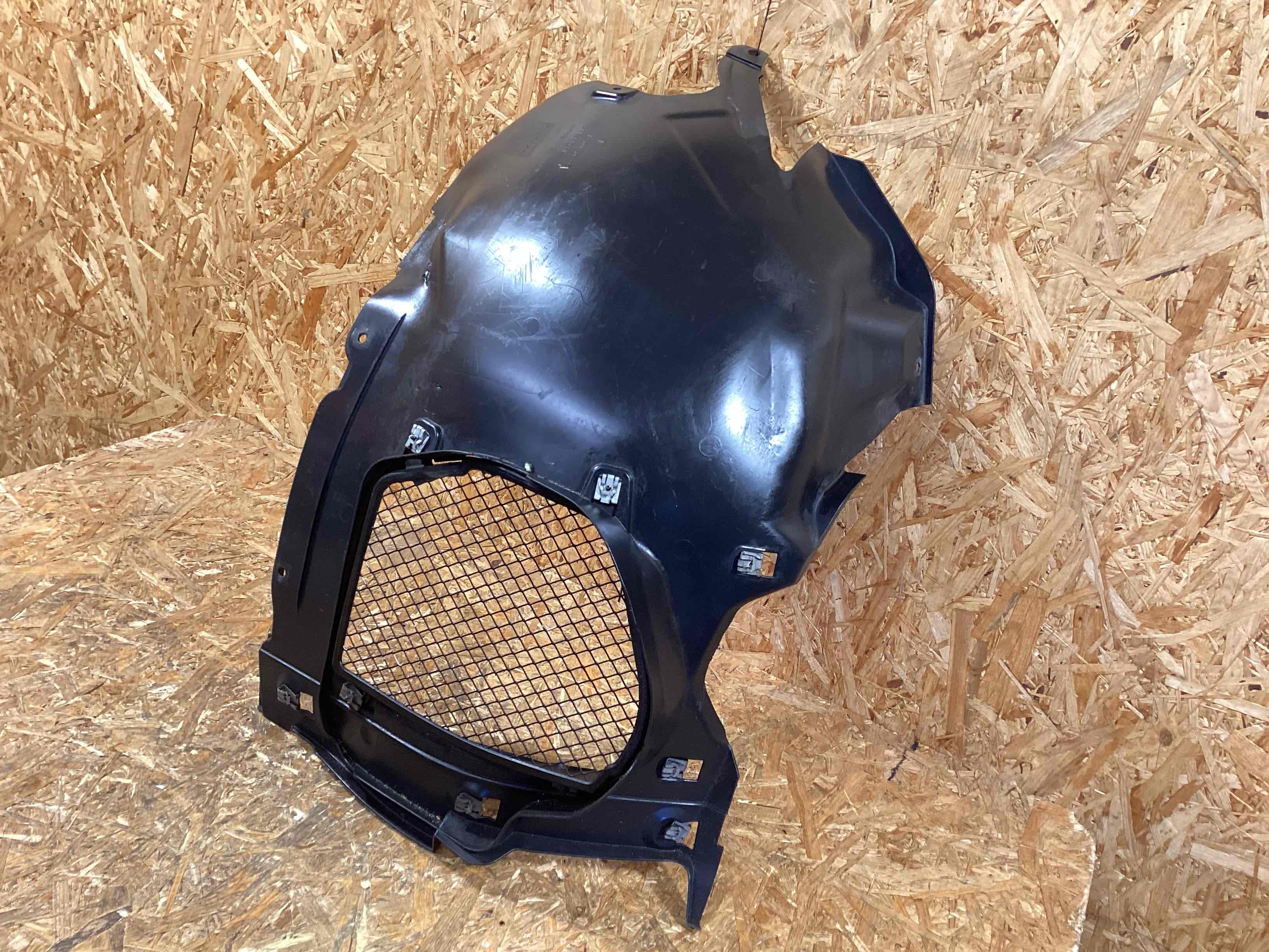 Защита арок передняя правая (подкрылок) Porsche 911 190326-128