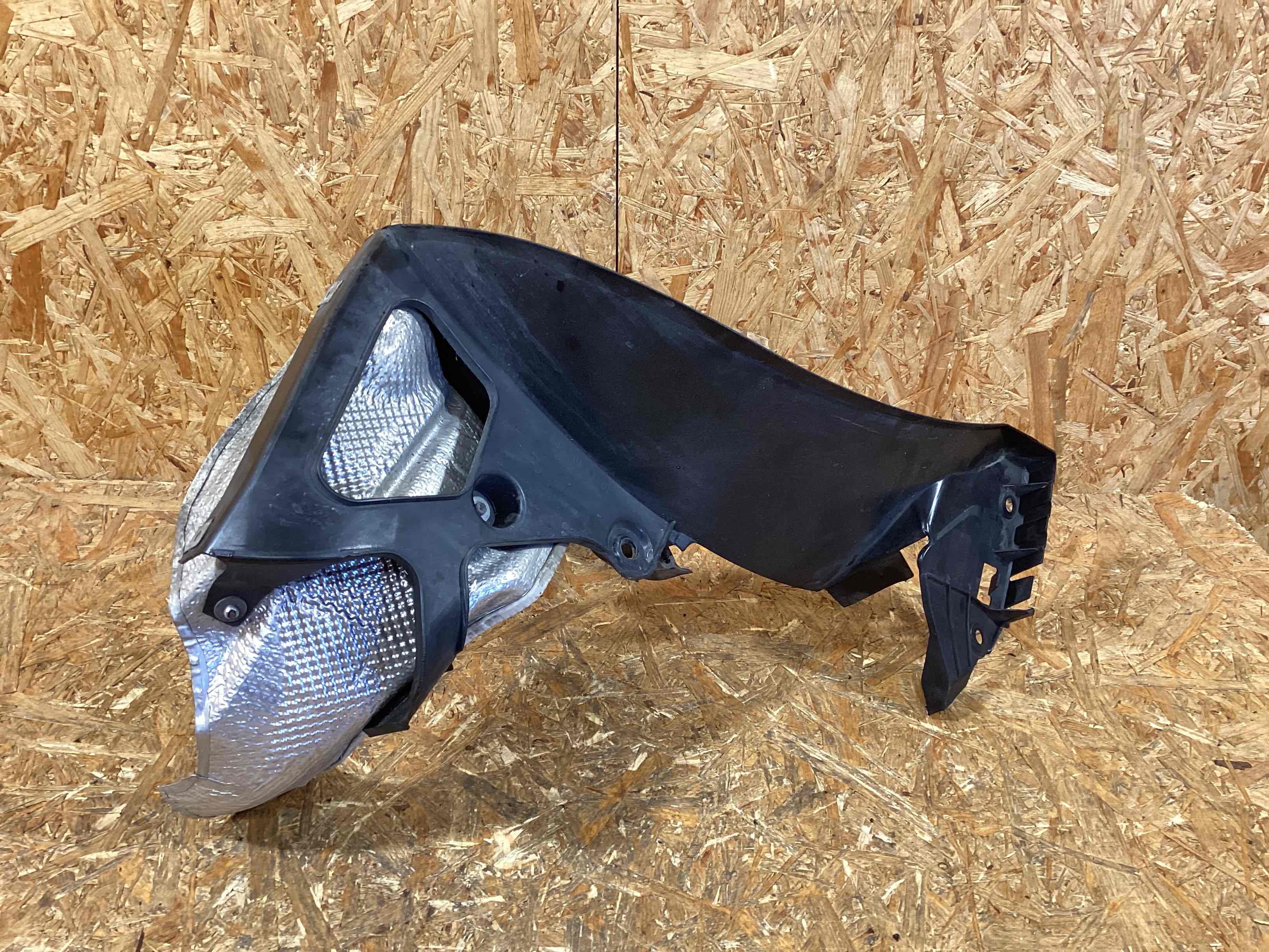 Крепление бампера Porsche Boxster 718 190326-129