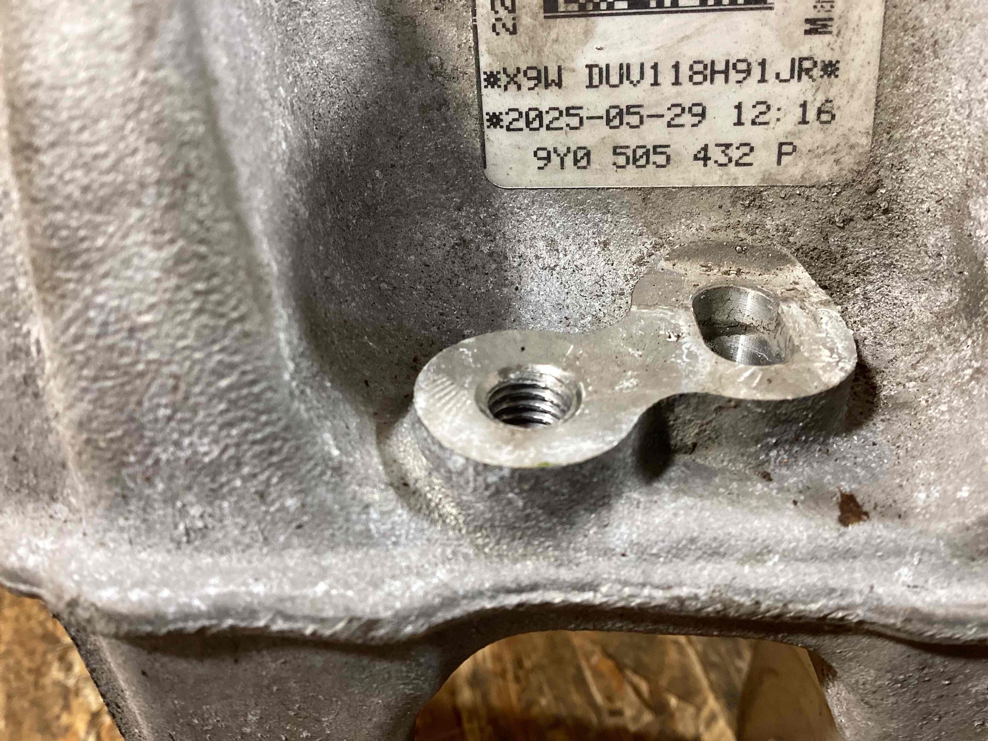 Кулак задний правый Porsche Cayenne 190326-130