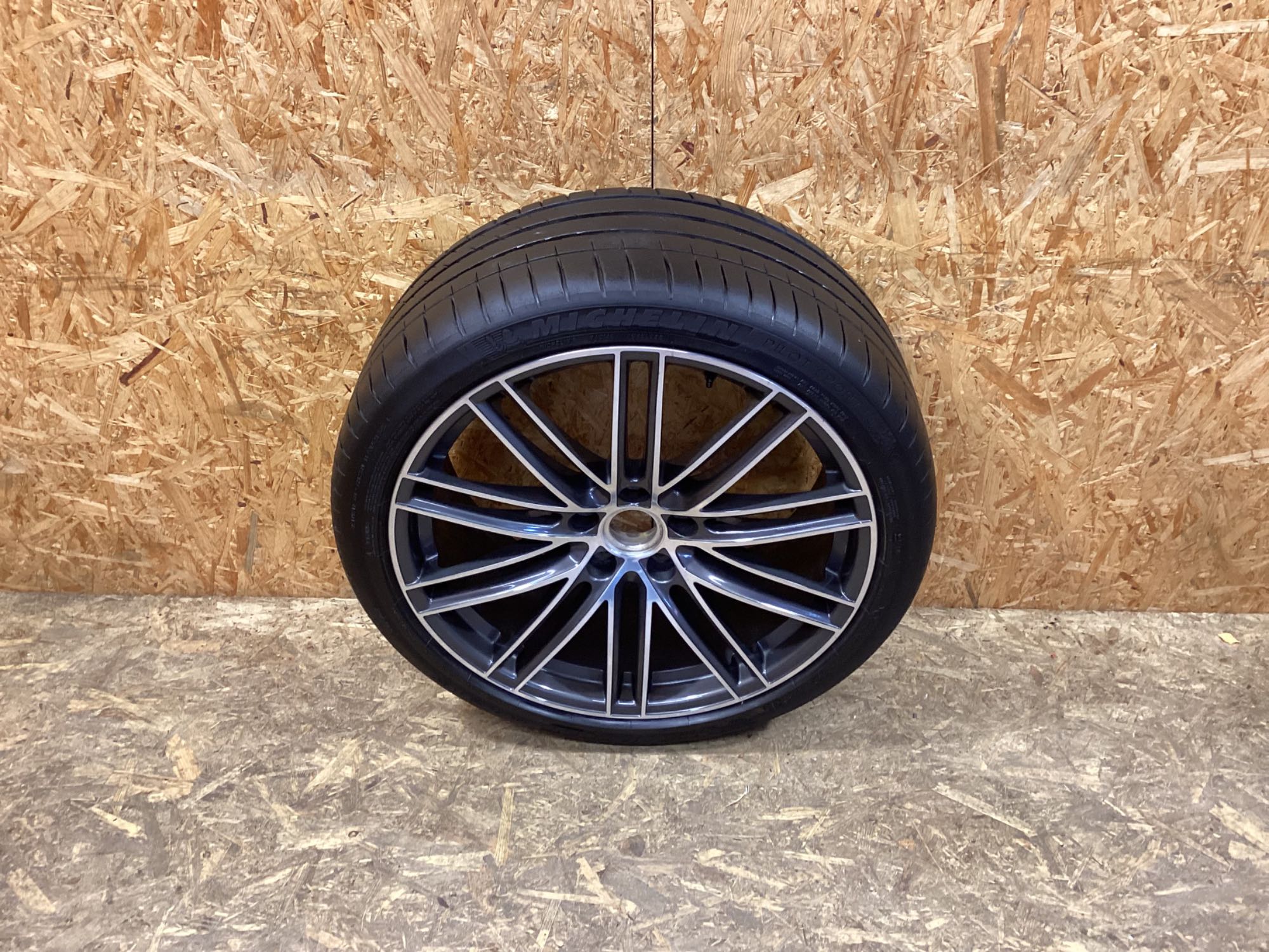 Колесо запасне, тримач, кронштейн, оббивка Porsche Cayenne 191026-101