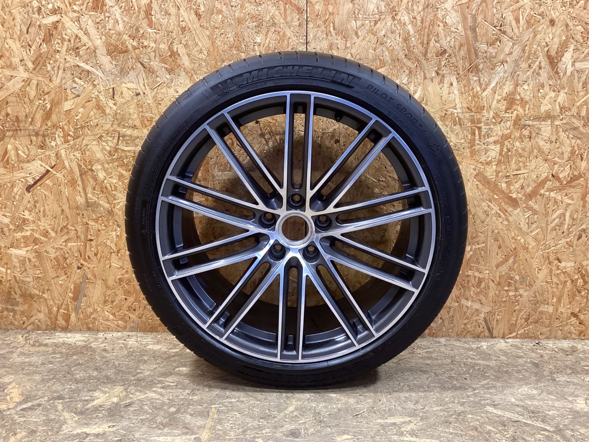 Колесо запасне, тримач, кронштейн, оббивка Porsche Cayenne 191026-101