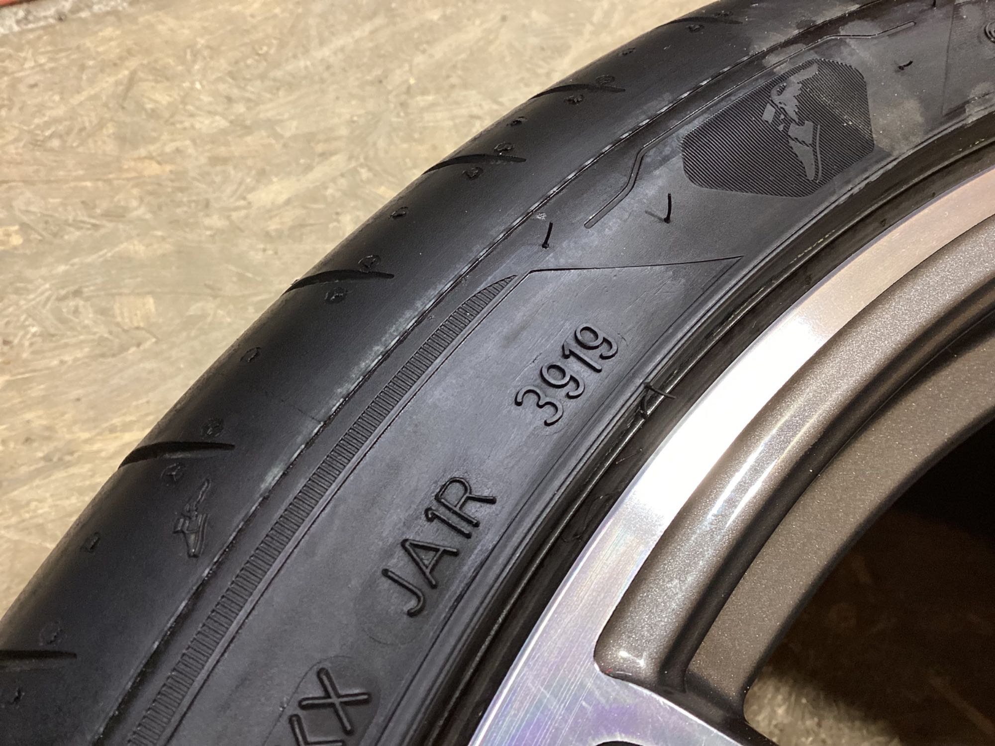Колесо запасне, тримач, кронштейн, оббивка Porsche 911 191026-104