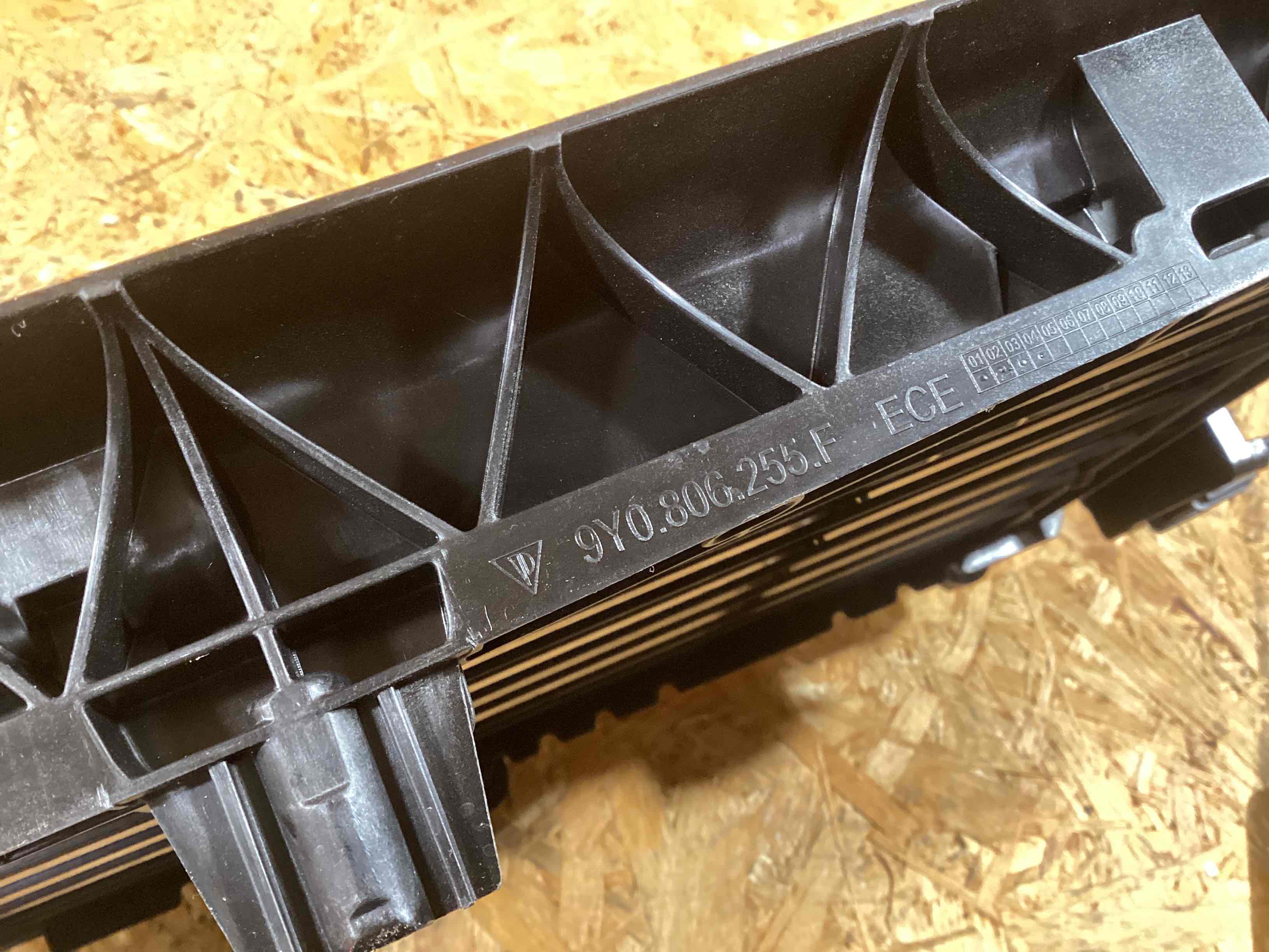 Жалюзи радиатора Porsche Cayenne 191125-104