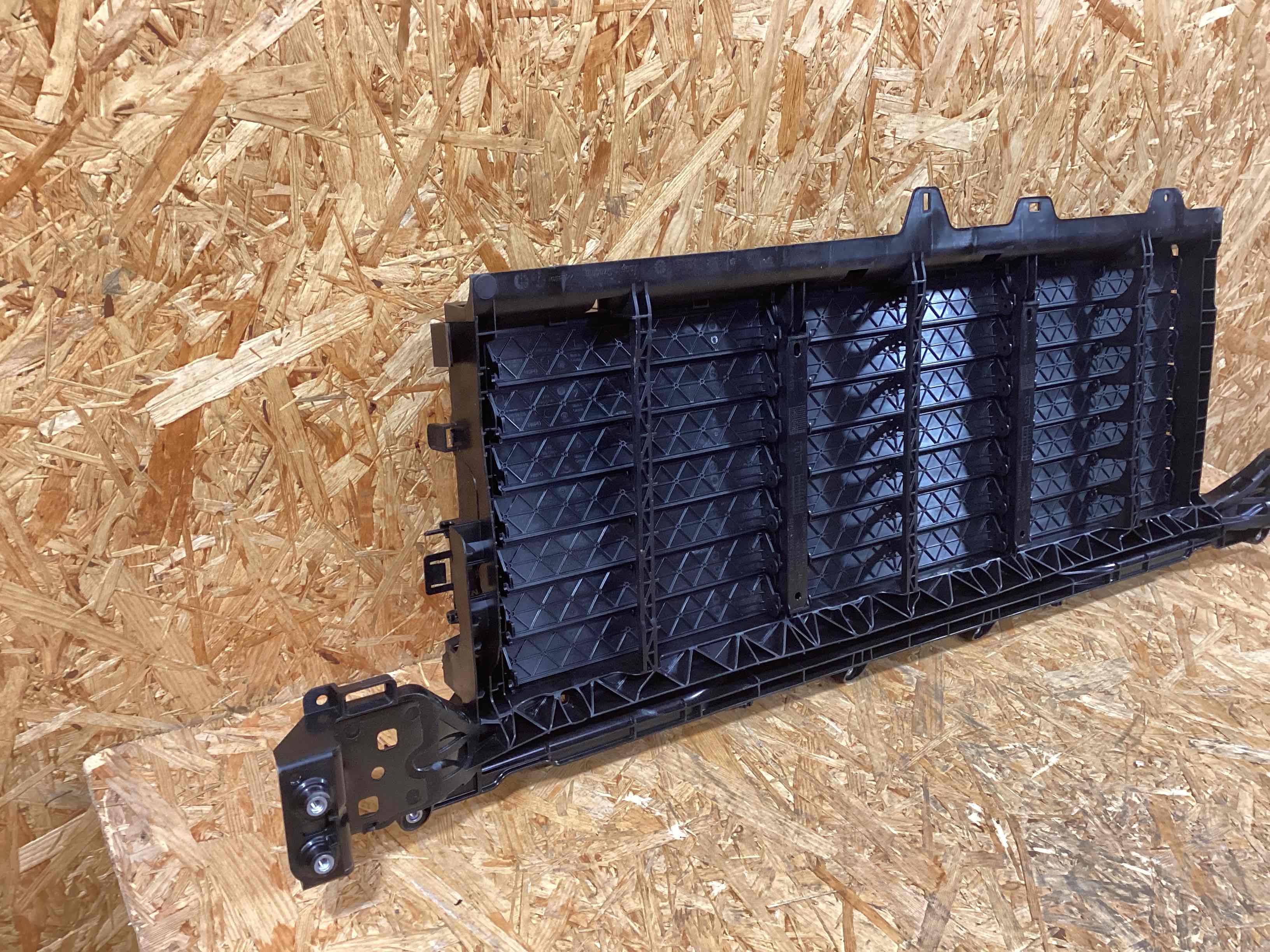 Жалюзи радиатора Porsche Cayenne 191125-105