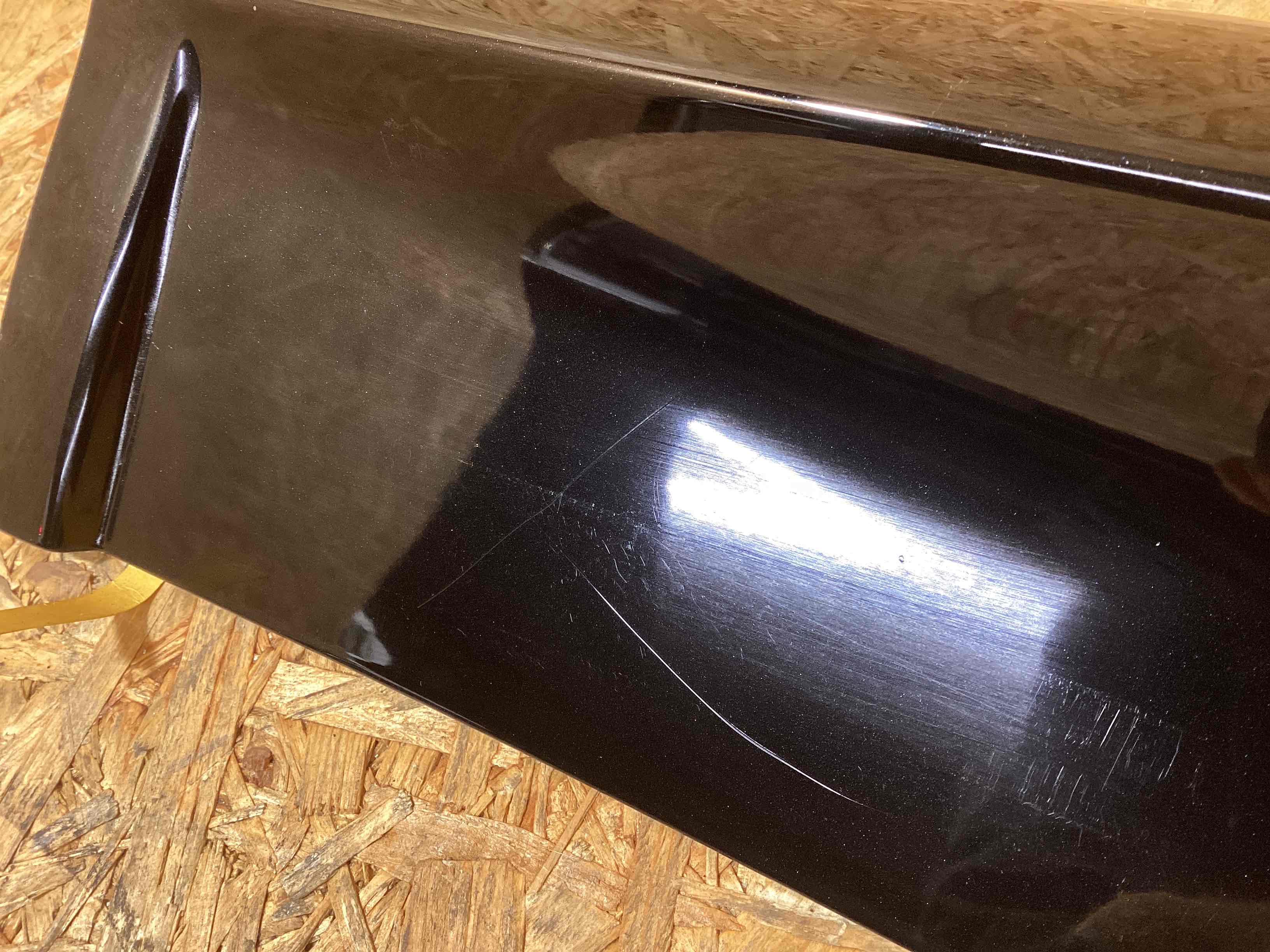 Молдинг двери задней левой Porsche Cayenne 191125-110