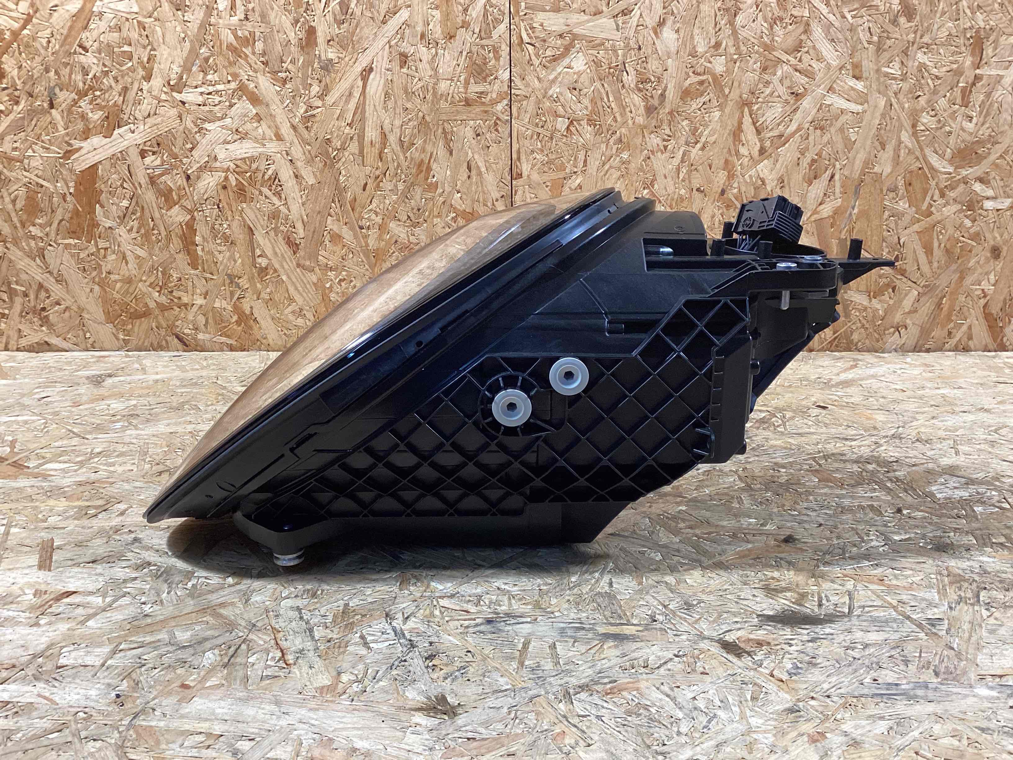 Фара левая Porsche 911 200225-118