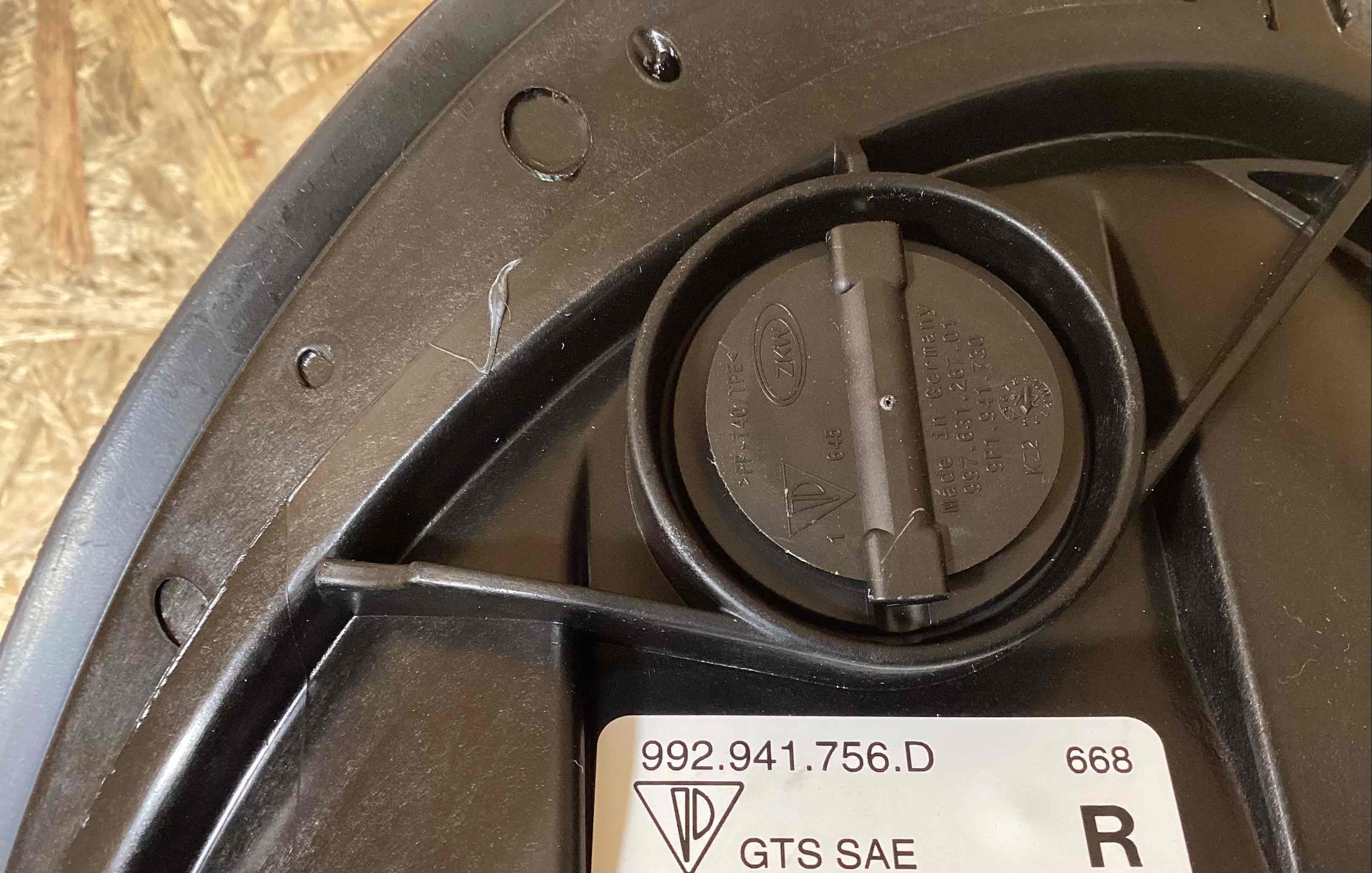 Фара левая Porsche 911 200225-118