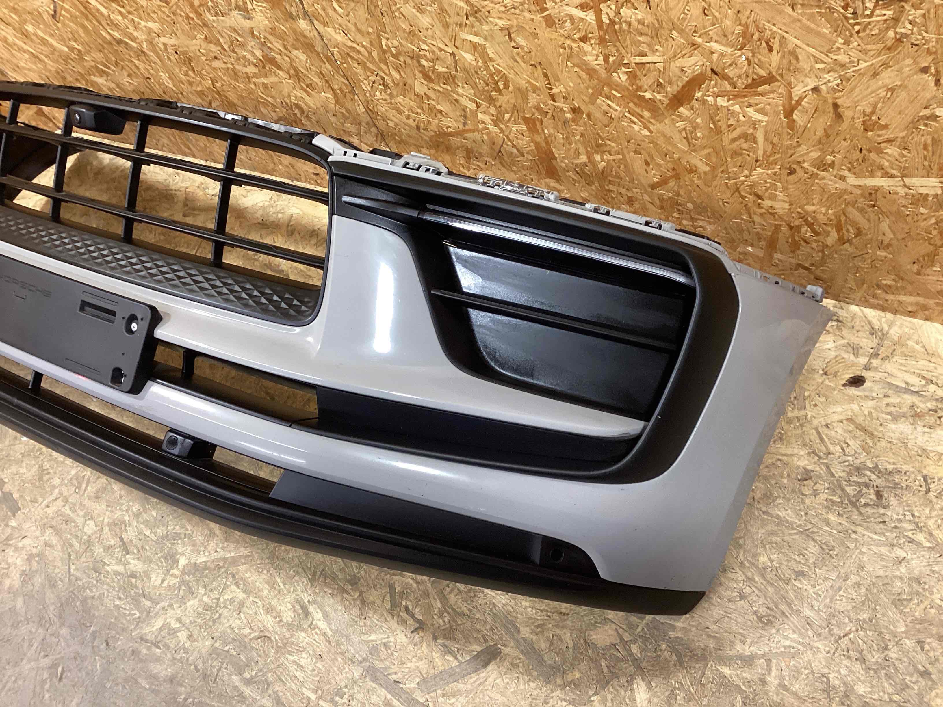 Бампер передний Porsche Macan 200226-102