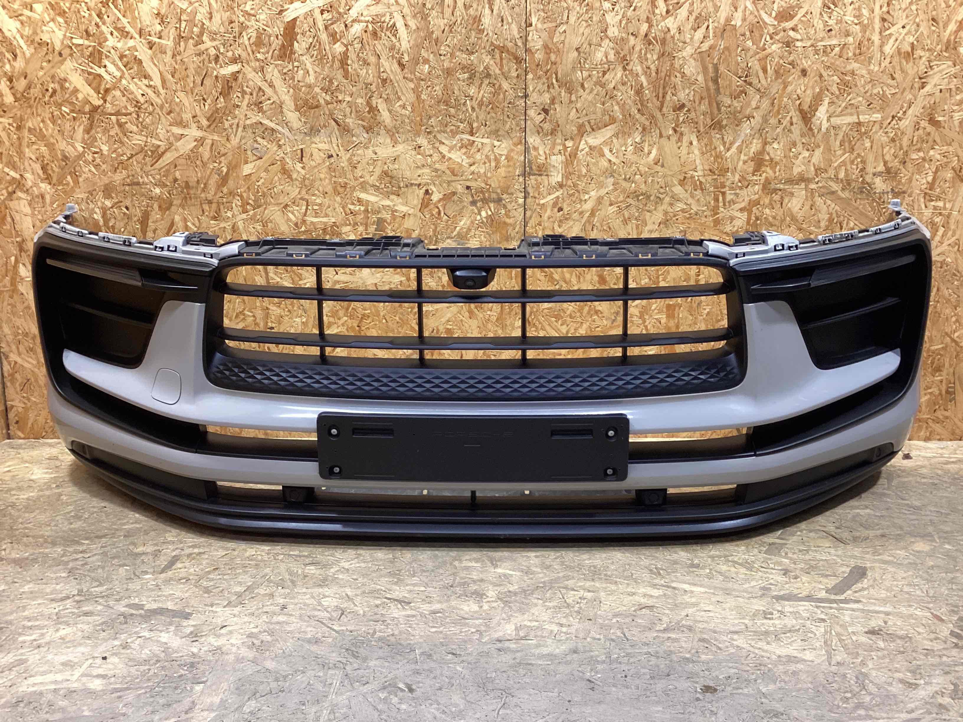 Бампер передний Porsche Macan 200226-102