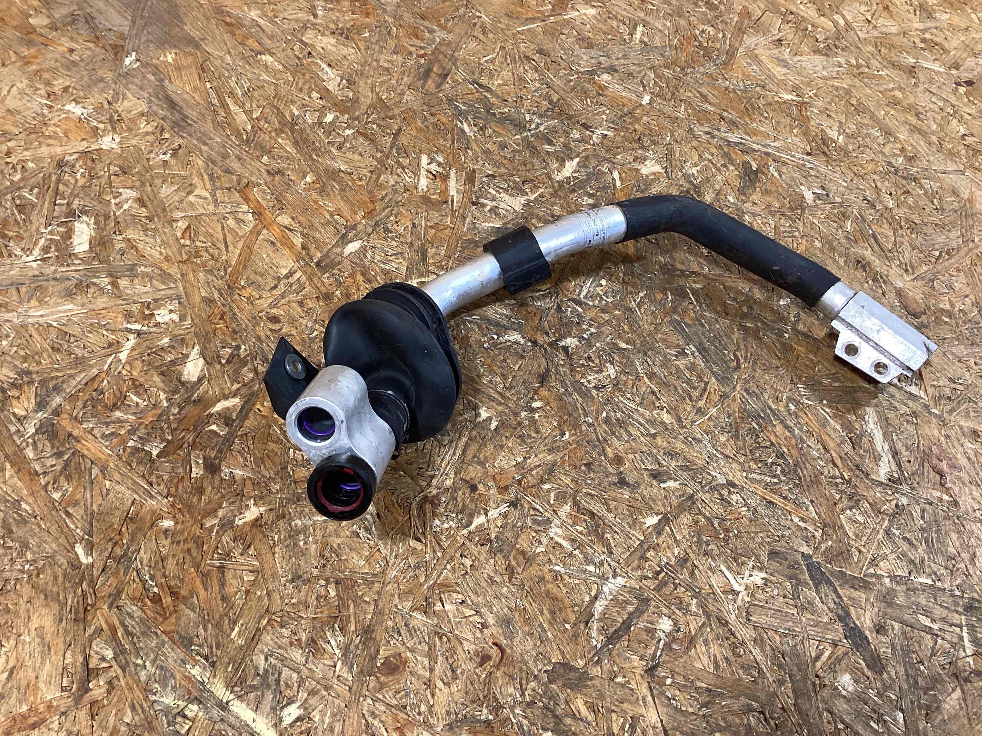 Патрубок Porsche Macan 200226-105