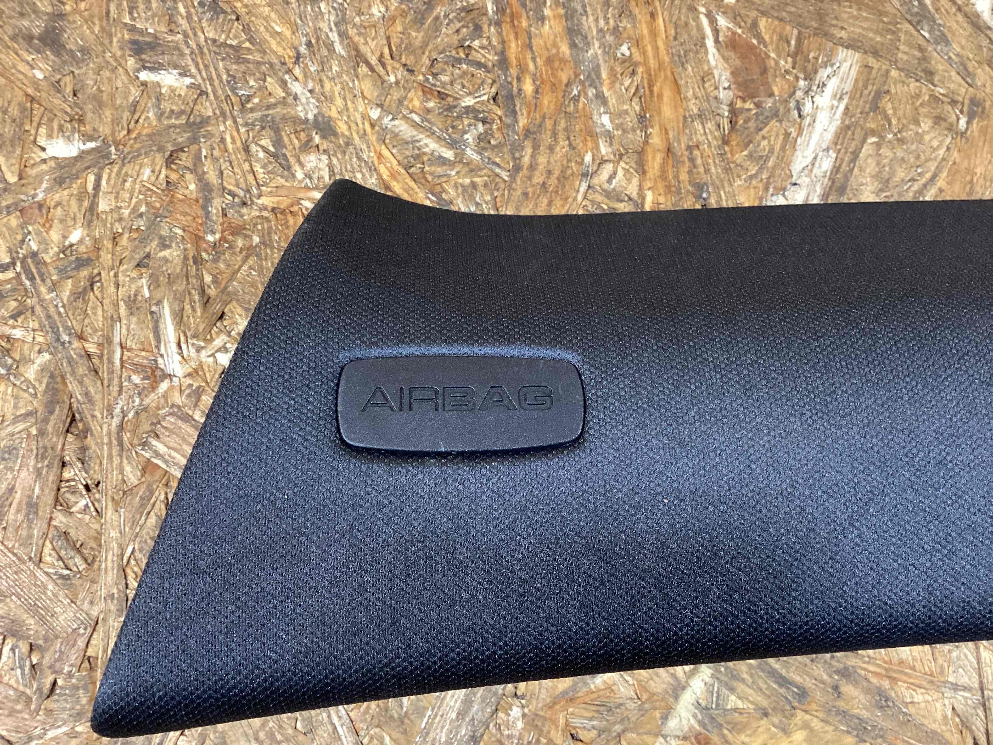 Обшивка салона Porsche Macan 200226-109