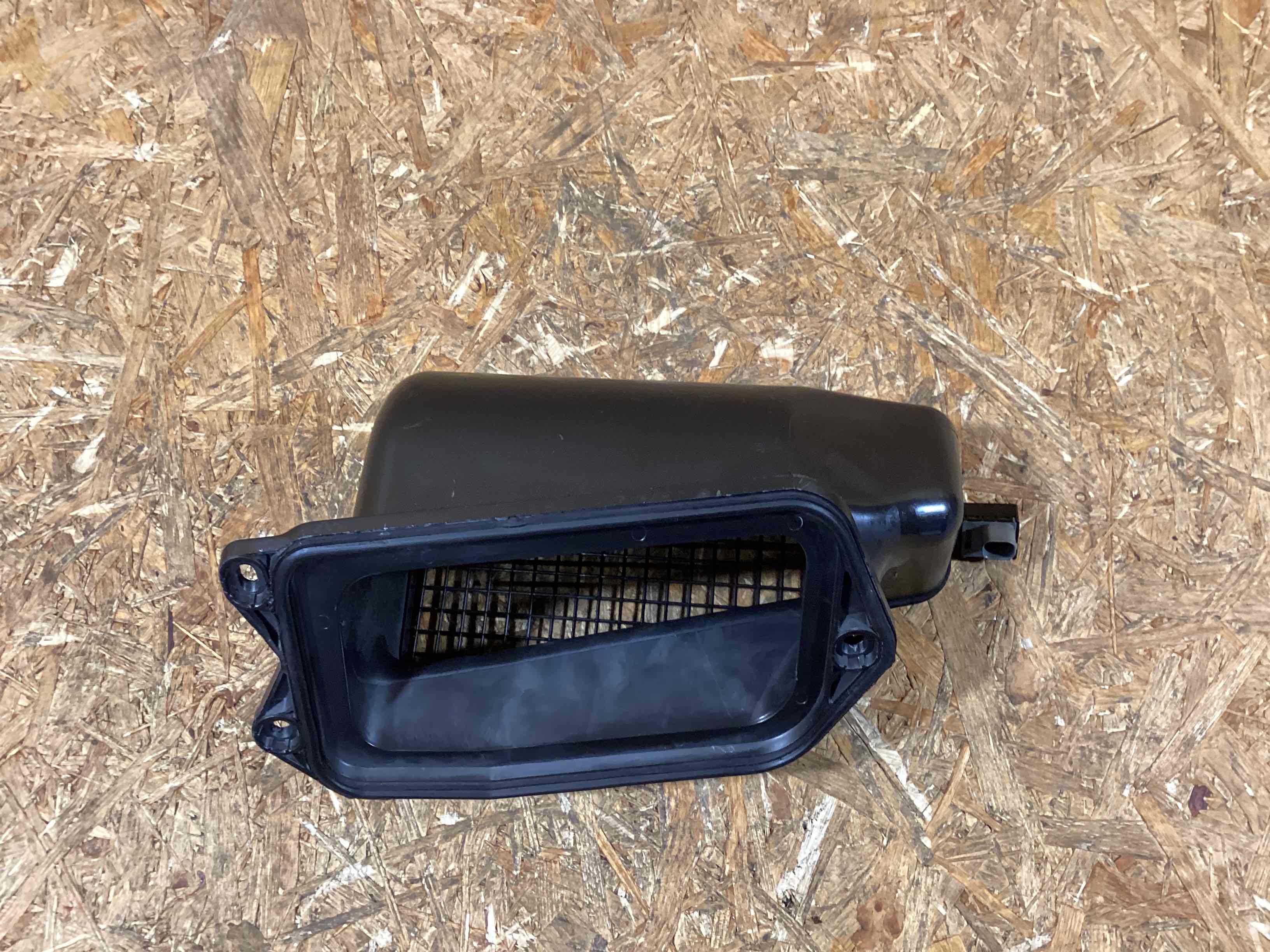 Воздуховод Porsche Macan 200226-113