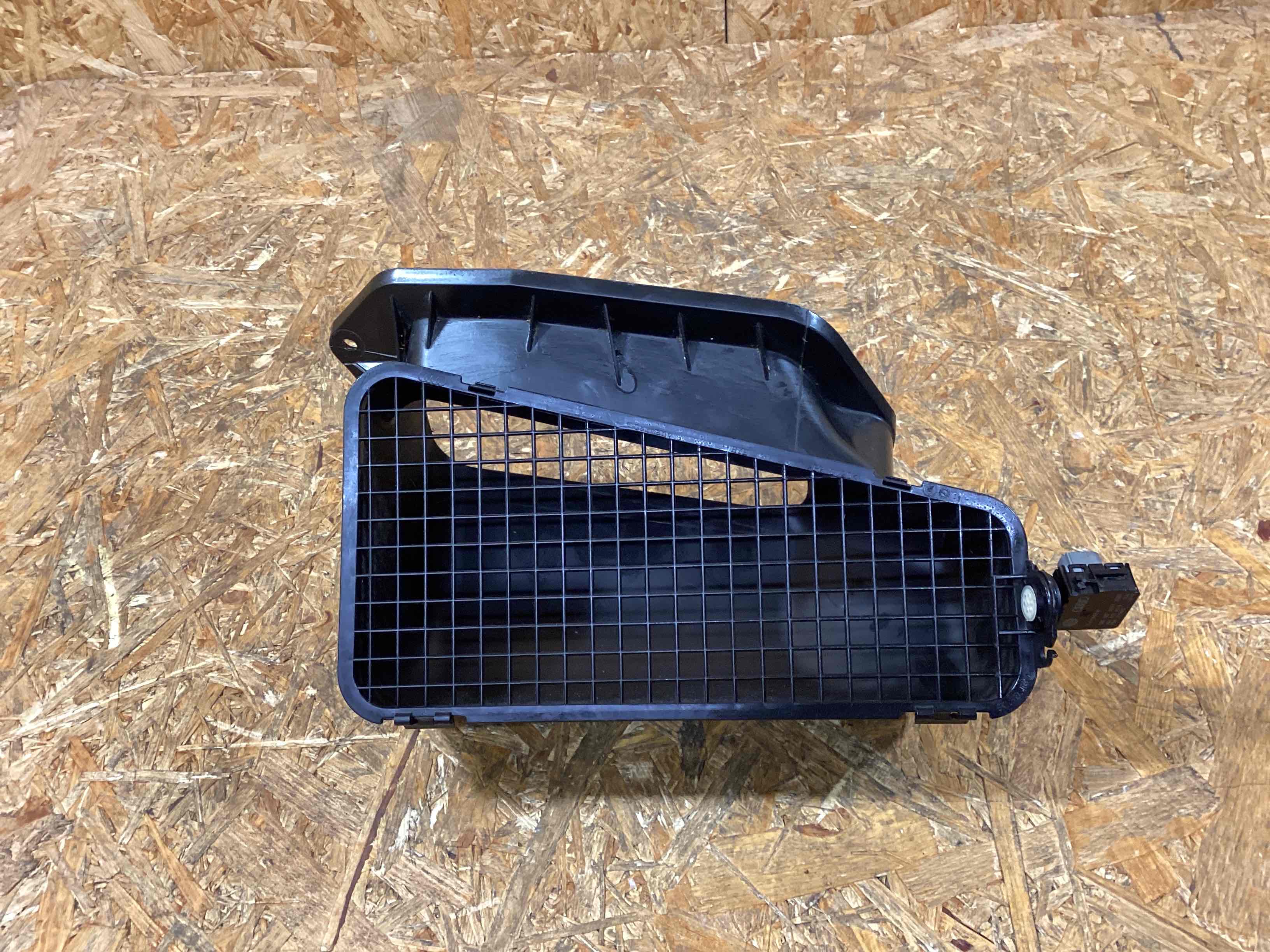 Воздуховод Porsche Macan 200226-113