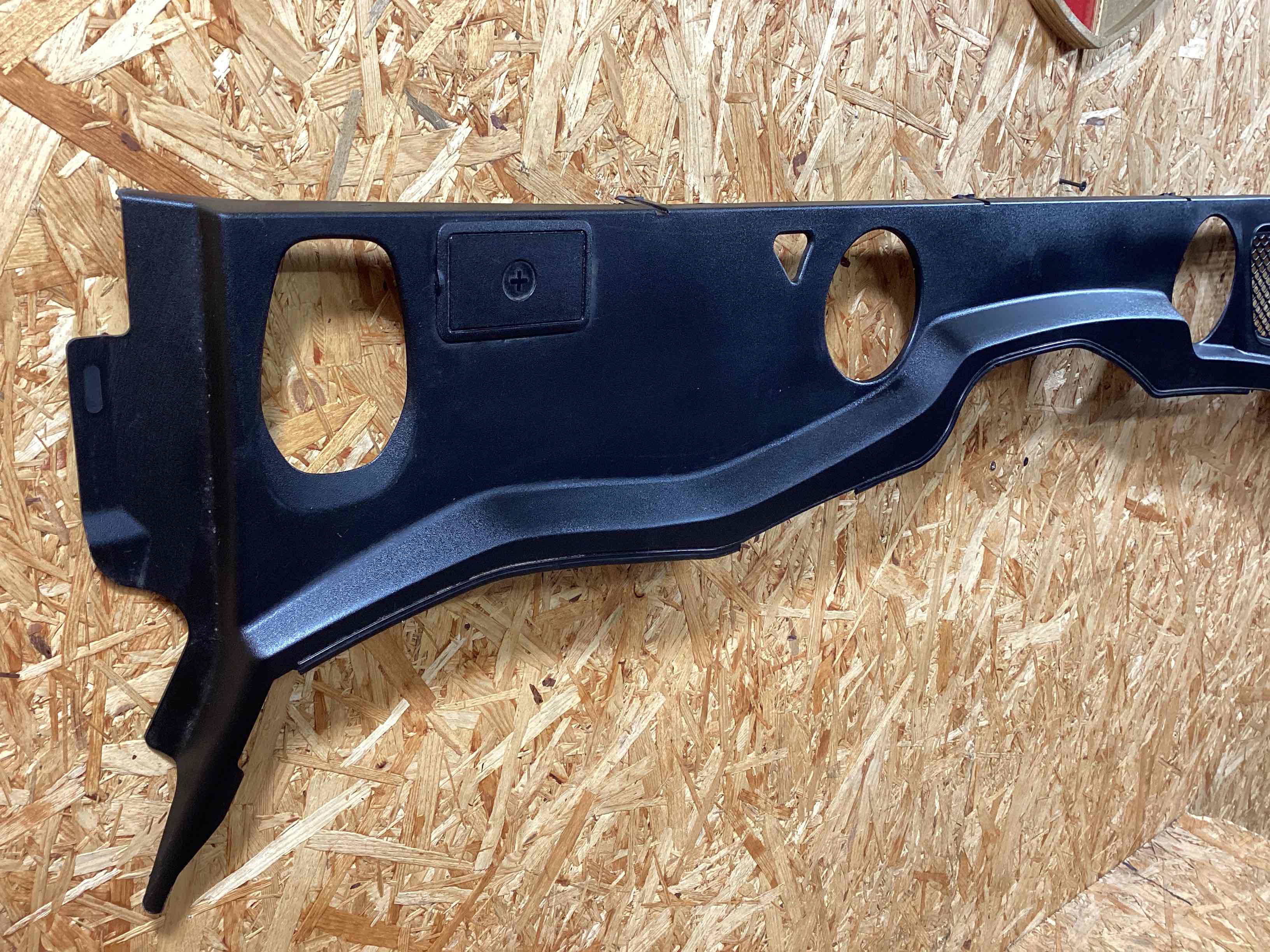 Пластик моторного отсека Porsche Macan 200226-116