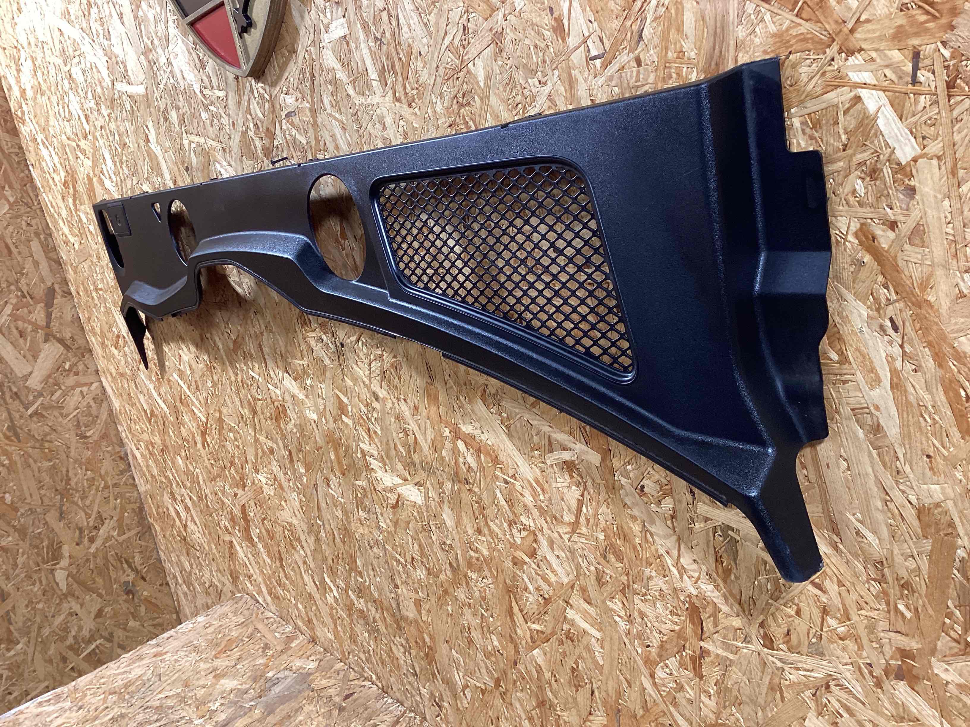 Пластик моторного отсека Porsche Macan 200226-116