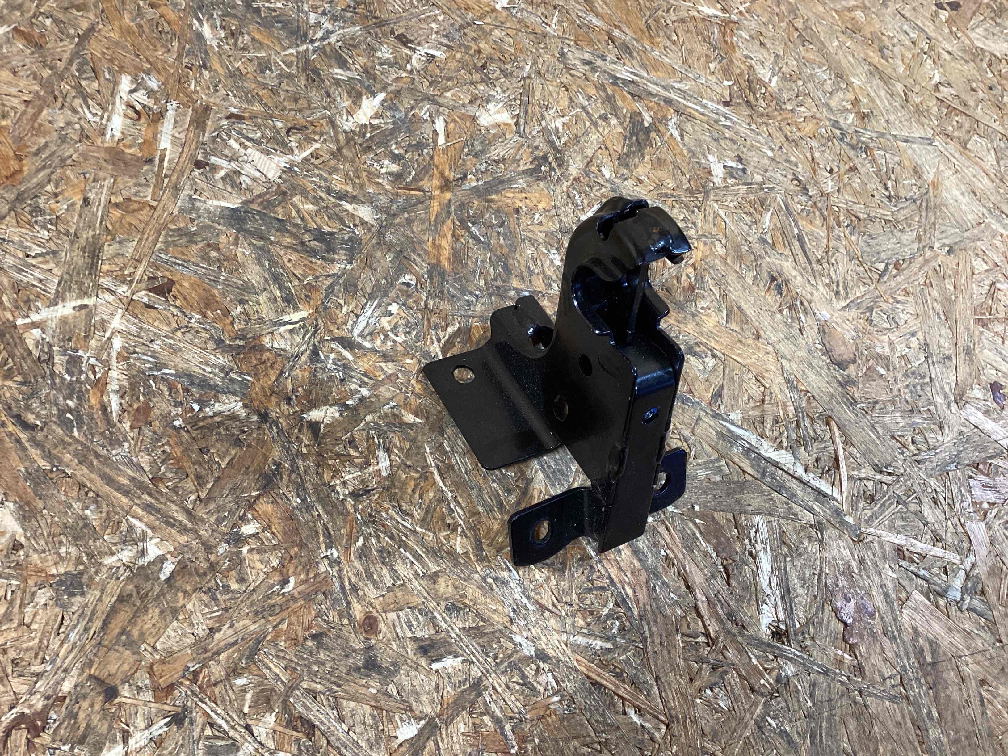 Крепление, кронштейн Porsche Macan 200226-118