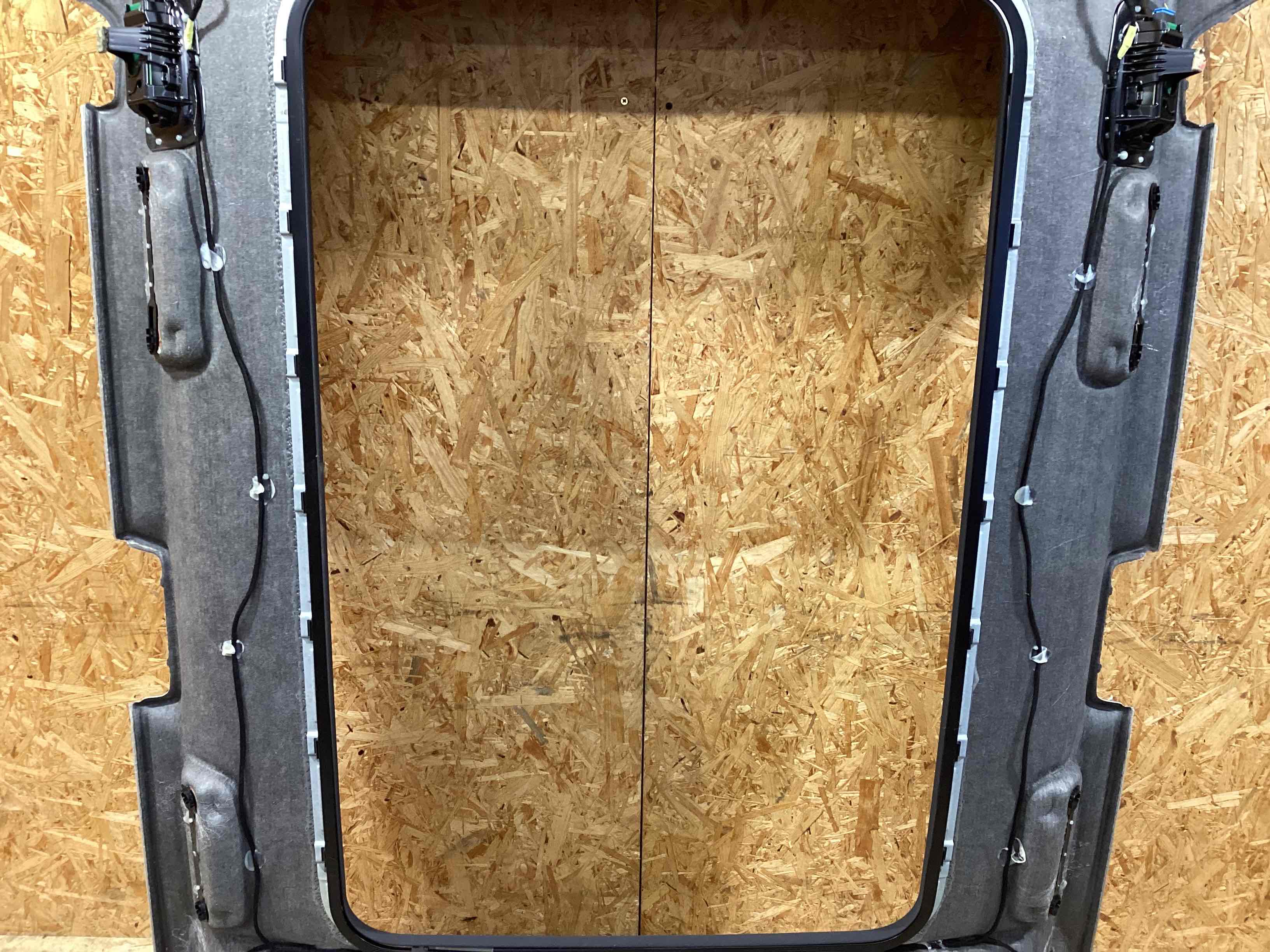 Потолок Porsche Macan 200326-101