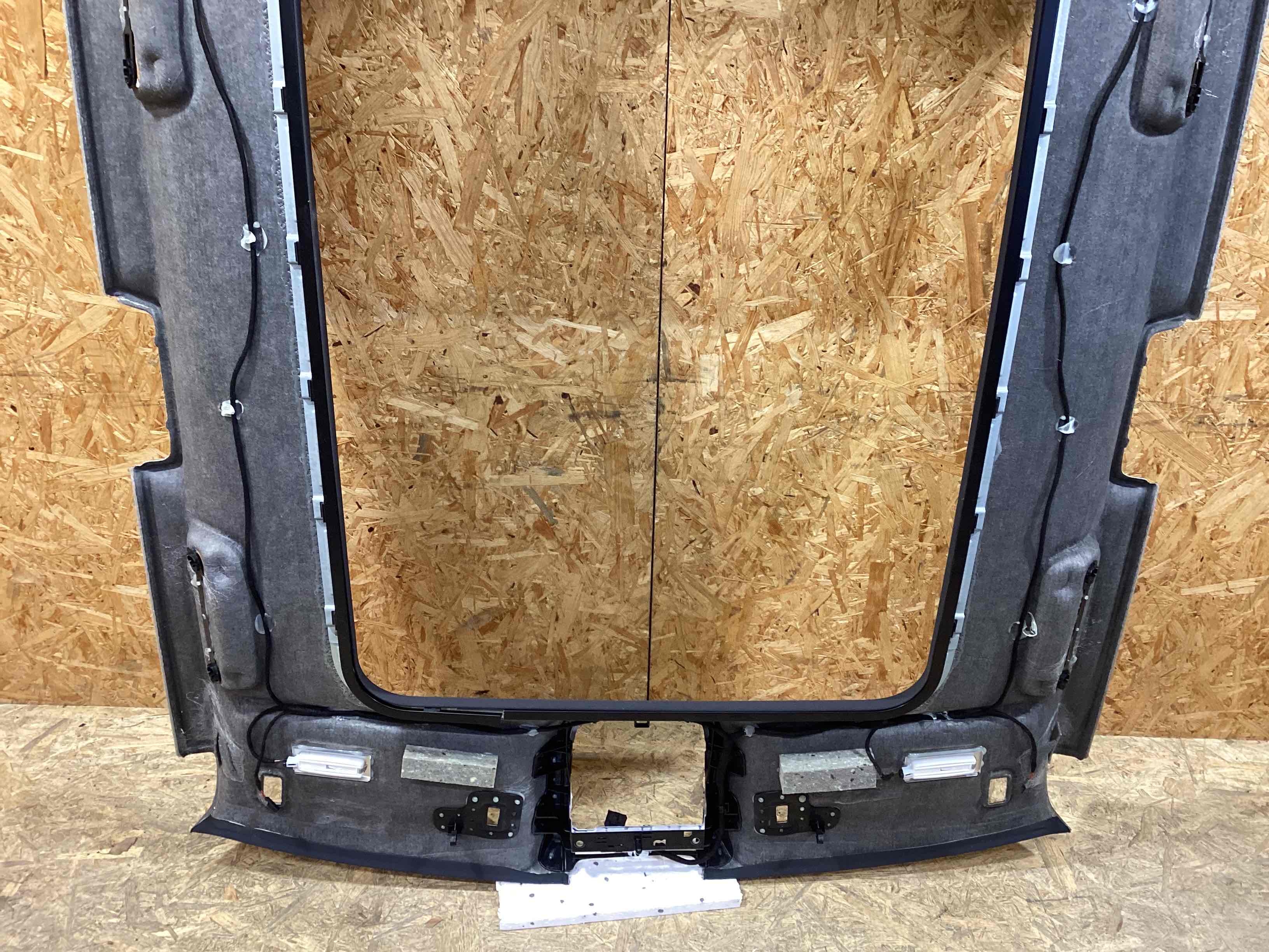 Потолок Porsche Macan 200326-101