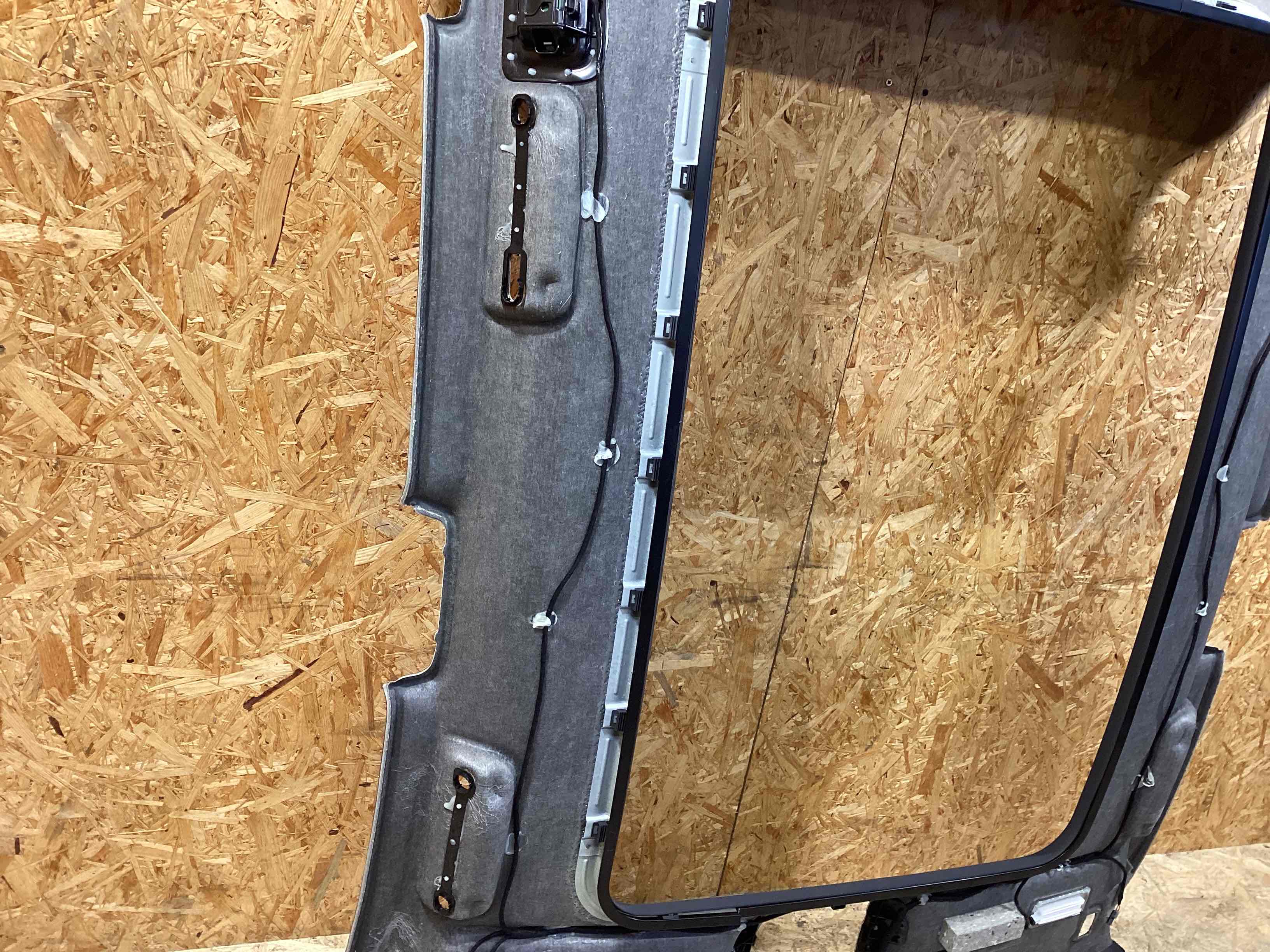 Потолок Porsche Macan 200326-101