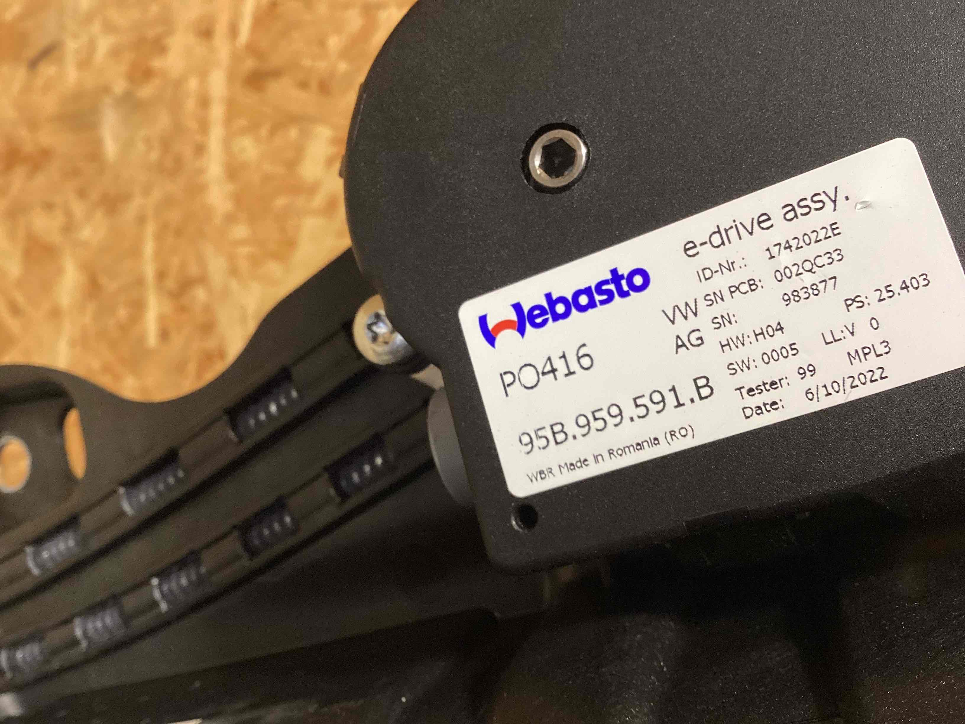 Люк (разное) Porsche Macan 200326-102