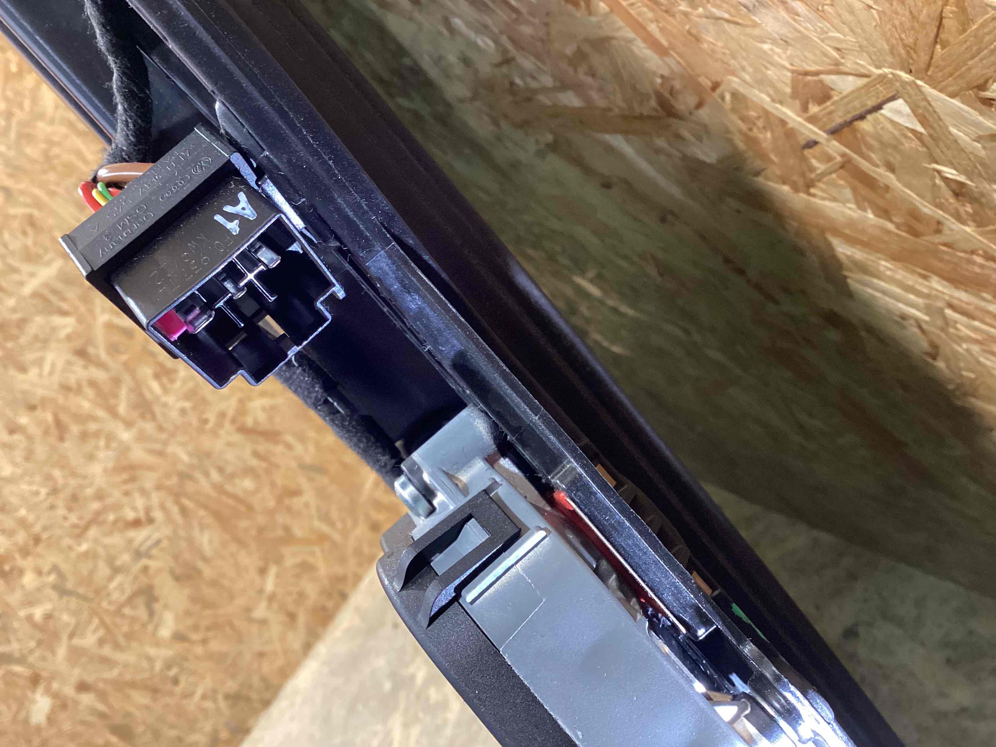 Люк (разное) Porsche Macan 200326-102