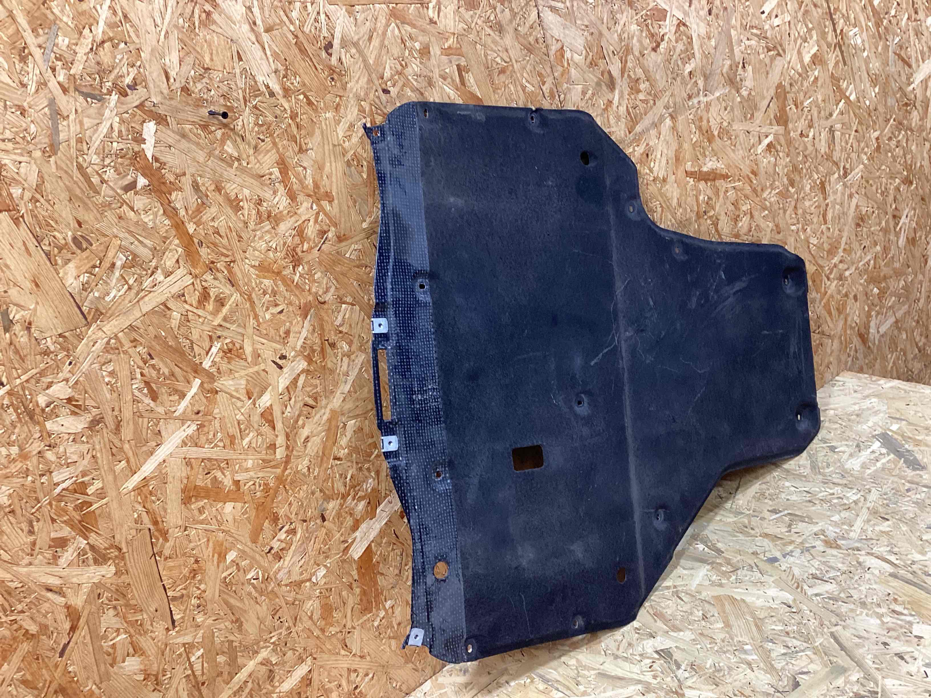 Защита днища кузова Porsche Cayenne 200326-104