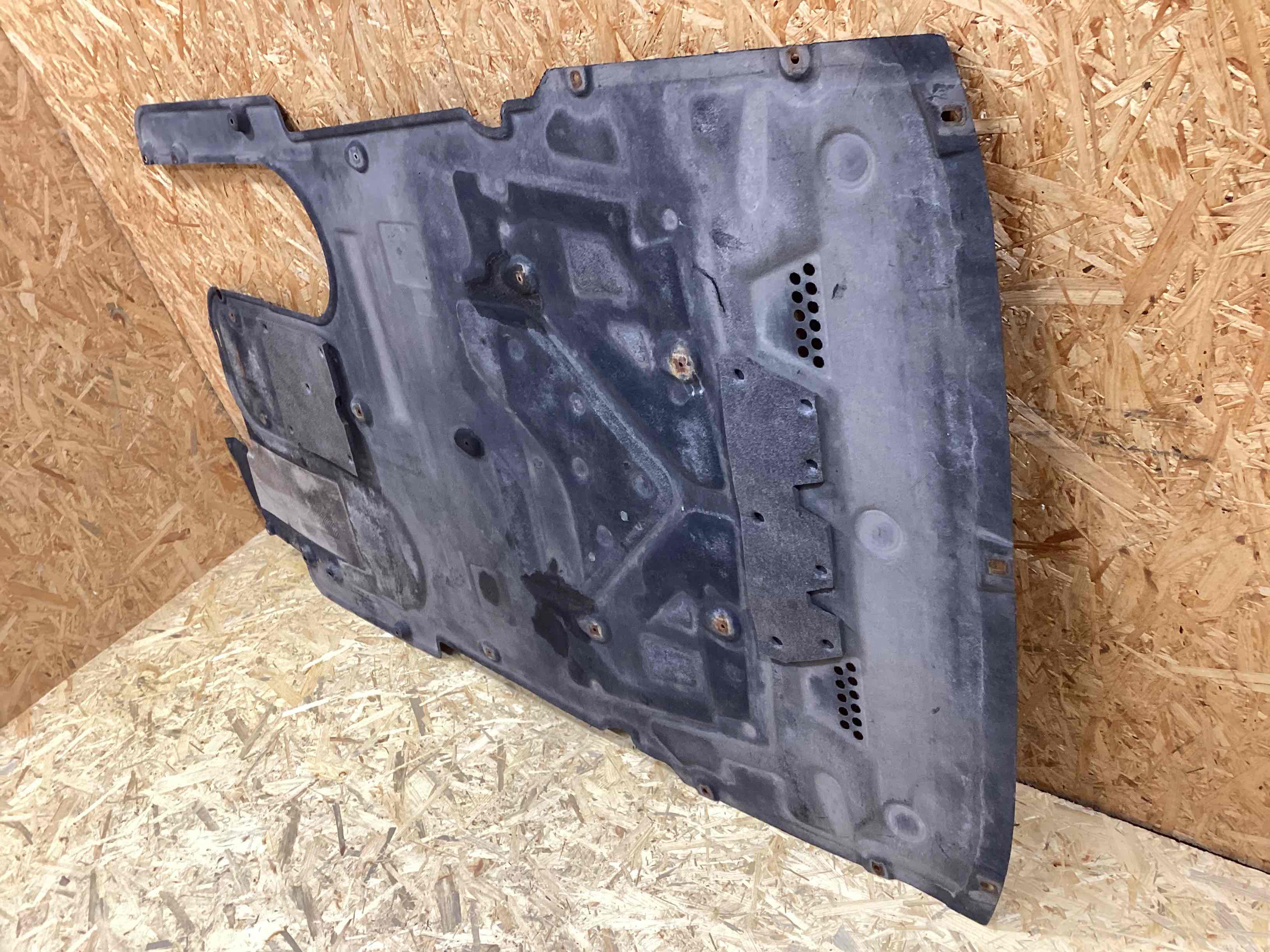 Защита днища кузова Porsche Panamera 200326-108