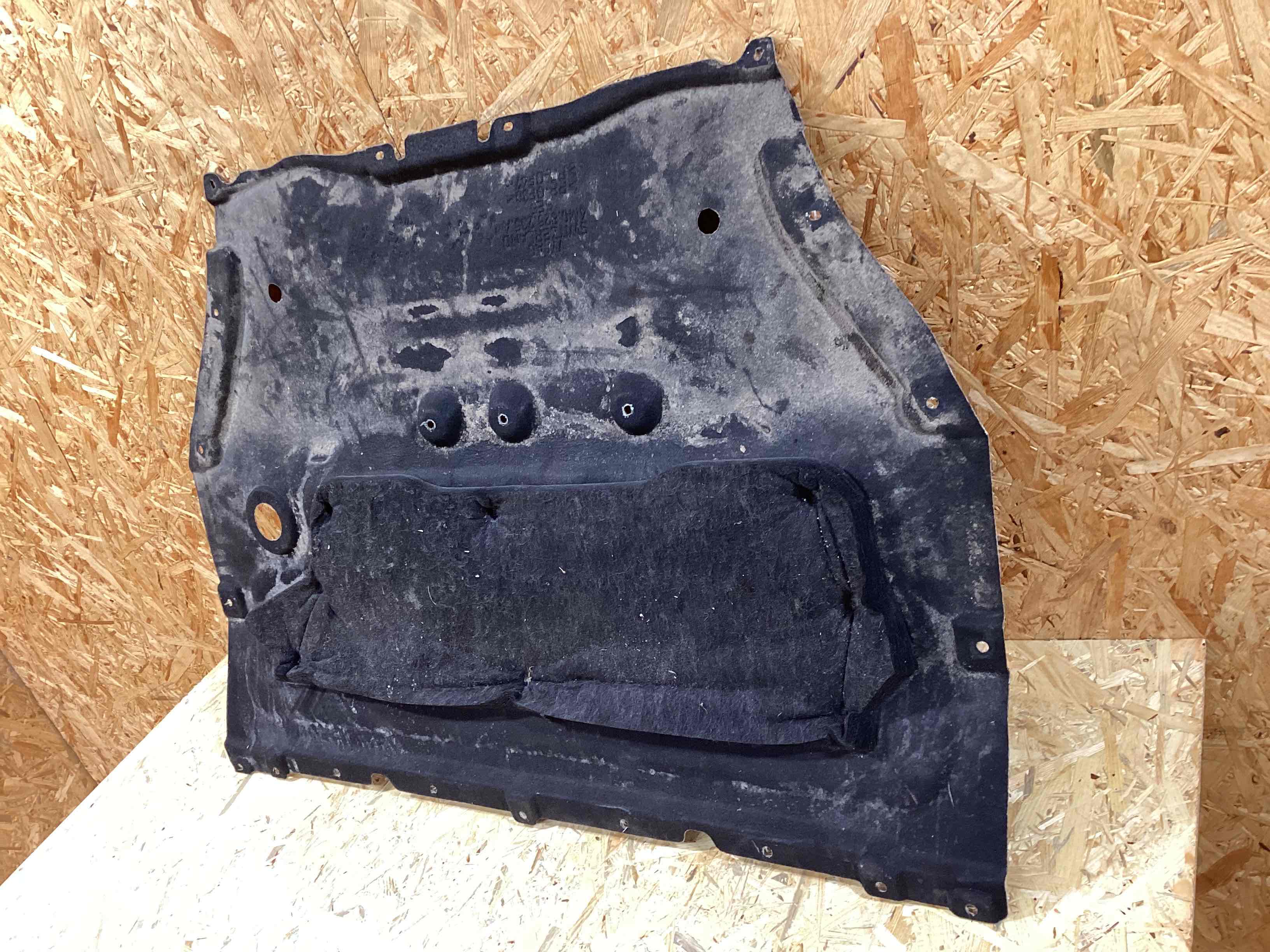 Защита днища кузова Porsche Cayenne 200326-110