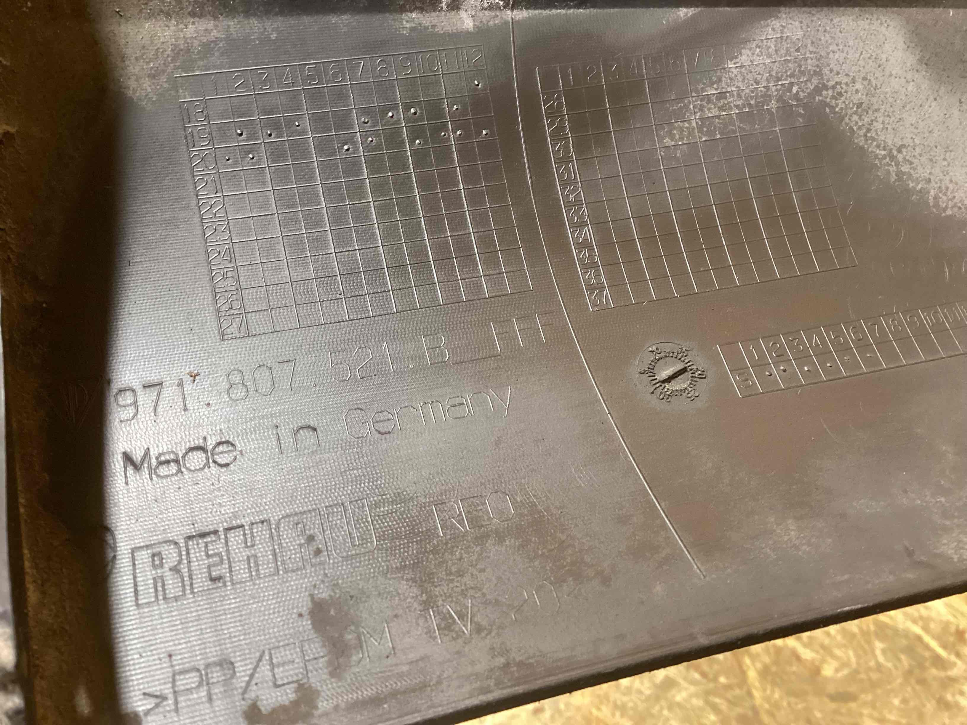 Накладка на бампер Porsche Panamera 200426-122