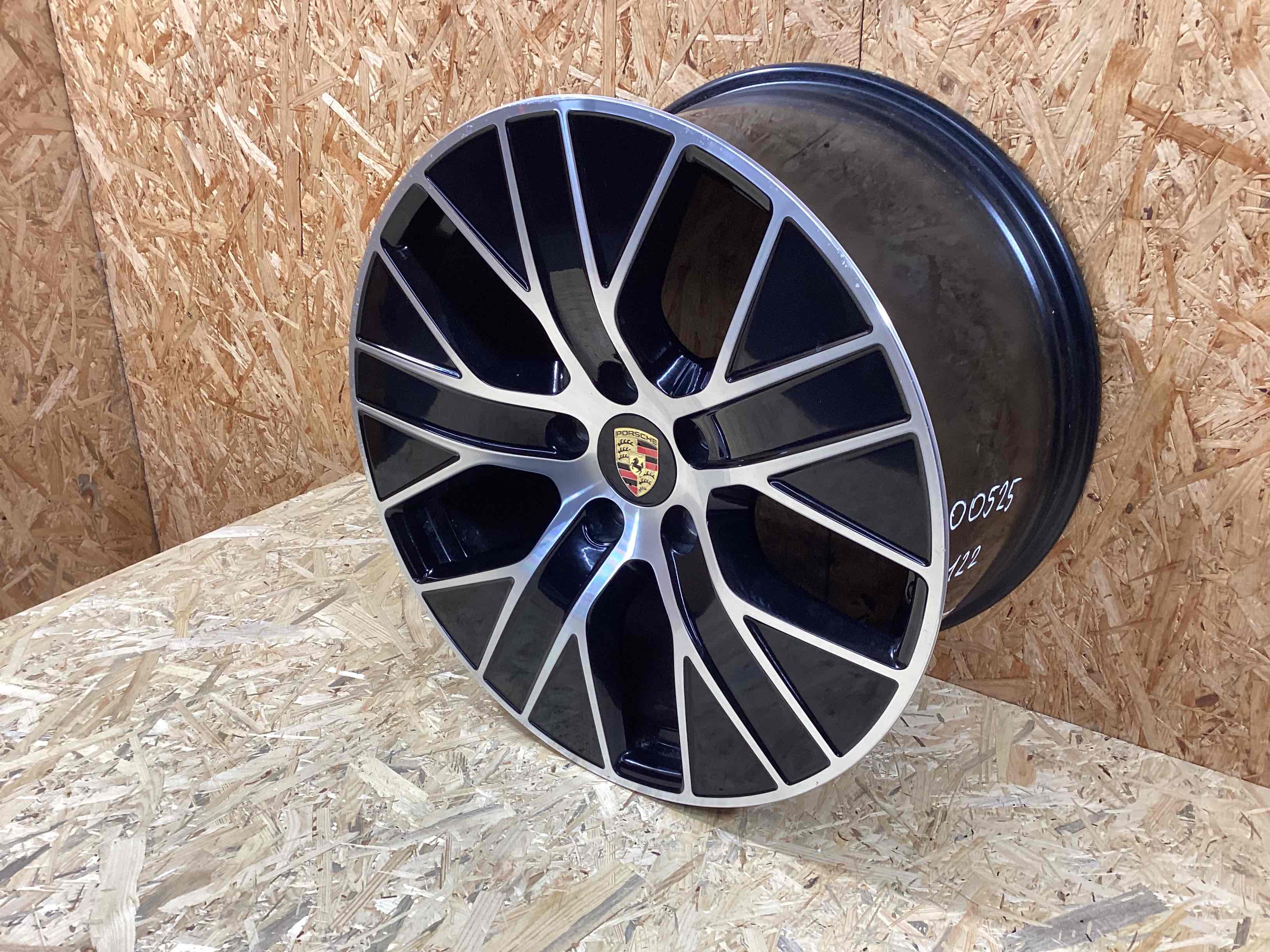 Диск Porsche Taycan 200525-122