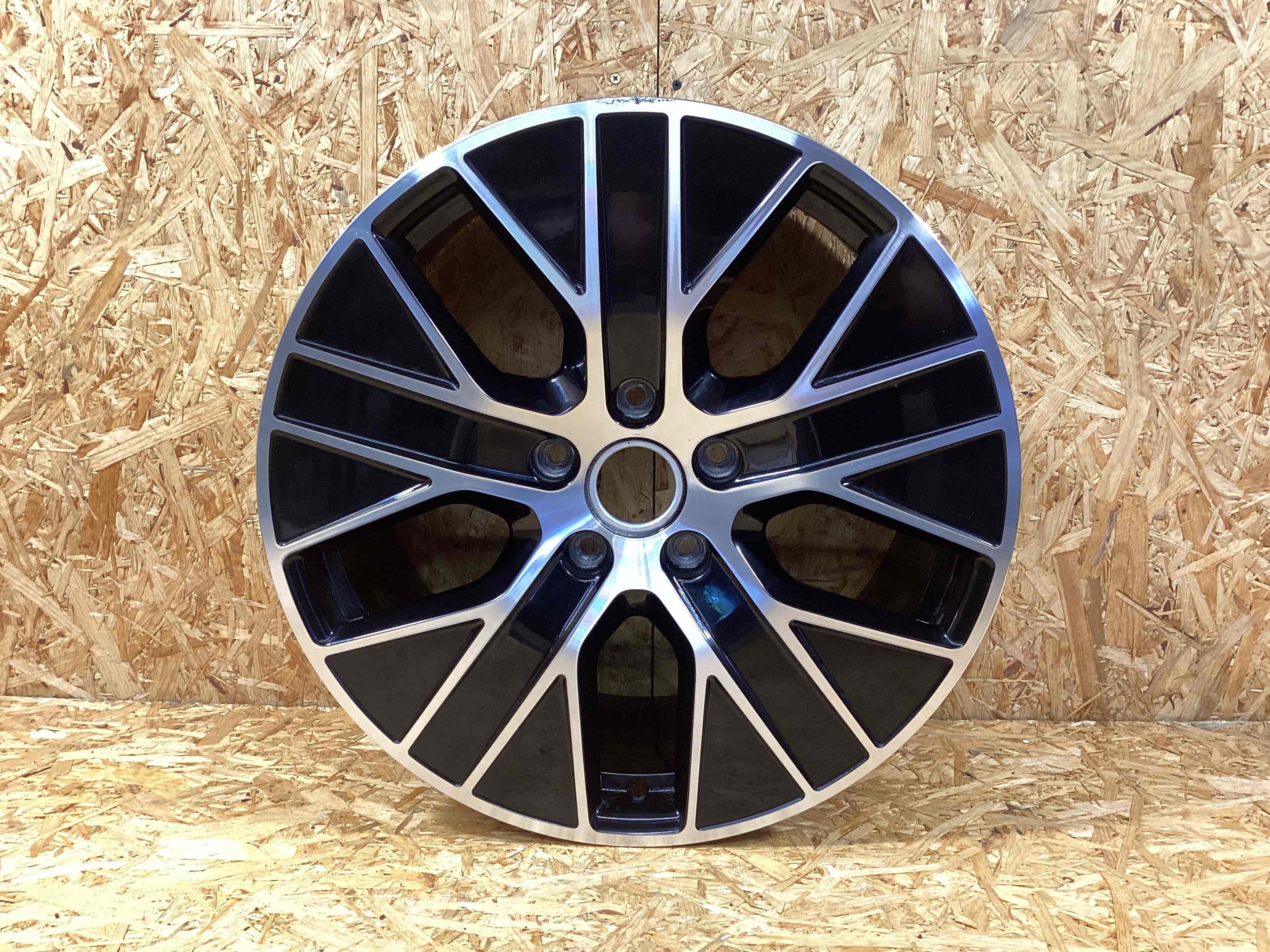 Диск Porsche Taycan 200525-123